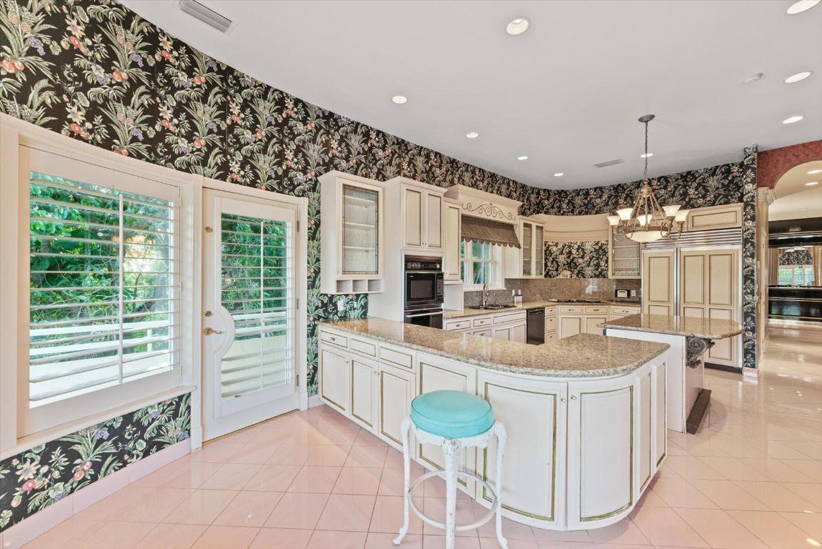 HIGH POINT - Residential