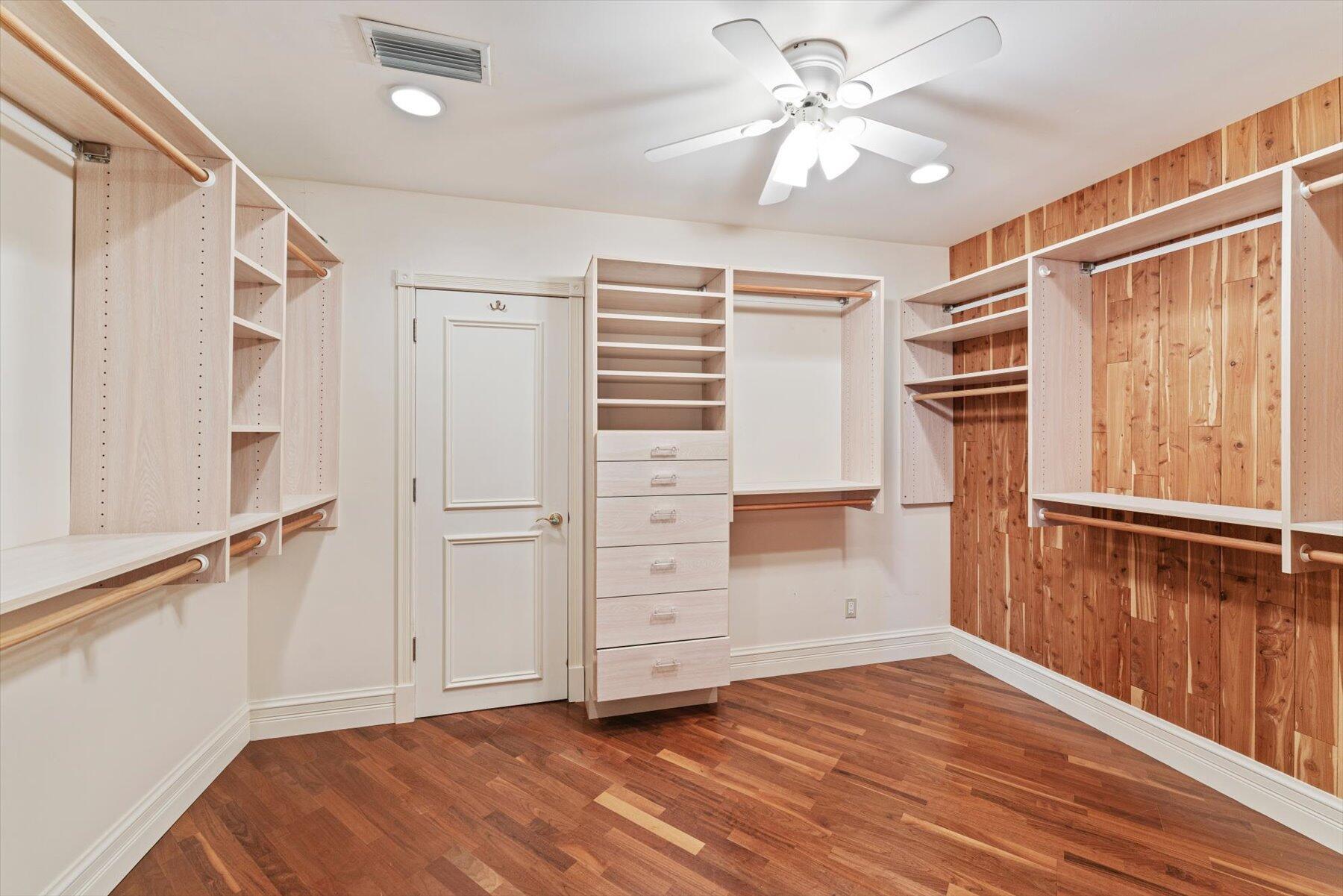 HIGH POINT - Residential