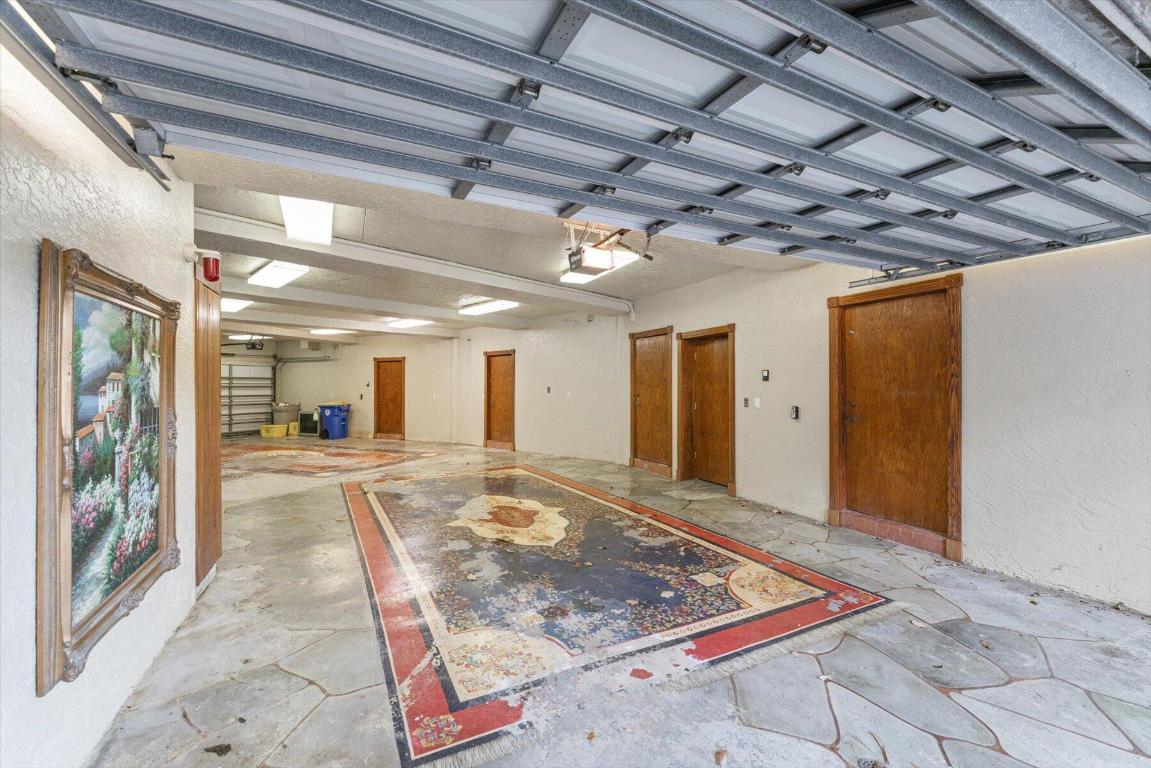 HIGH POINT - Residential