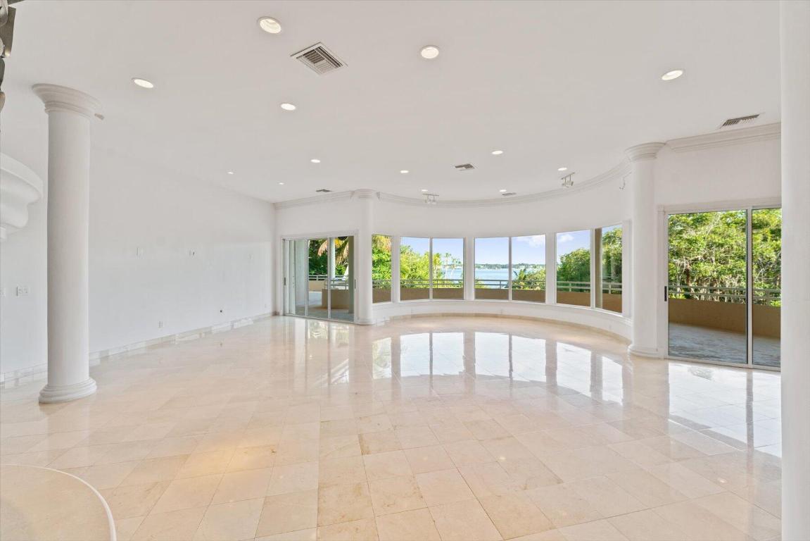 HIGH POINT - Residential