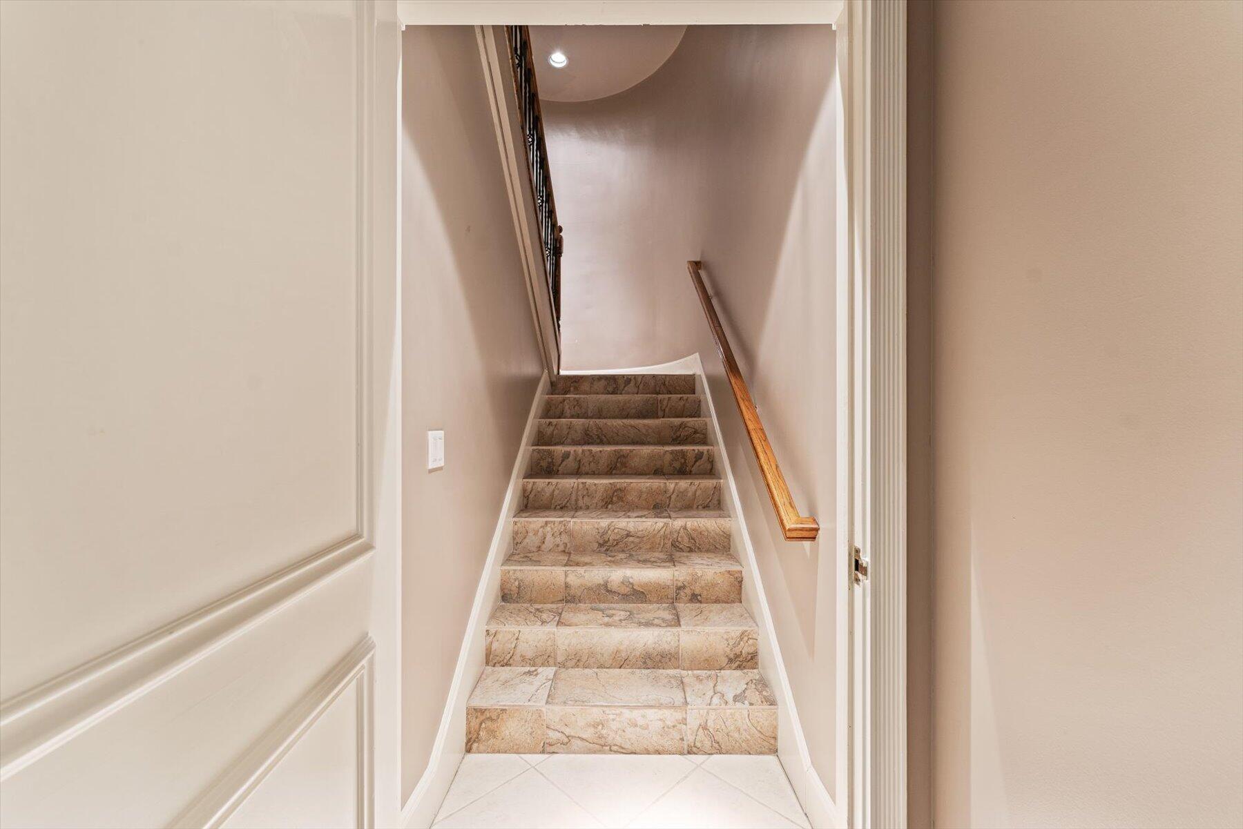 HIGH POINT - Residential