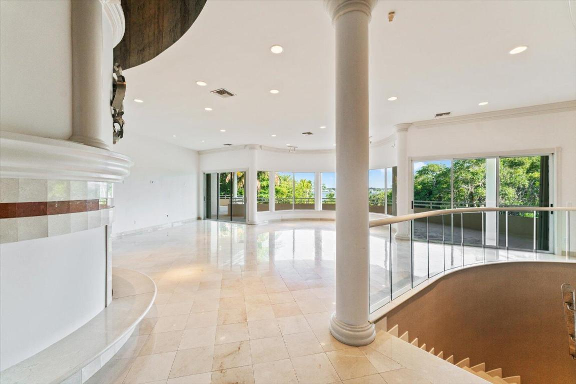 HIGH POINT - Residential