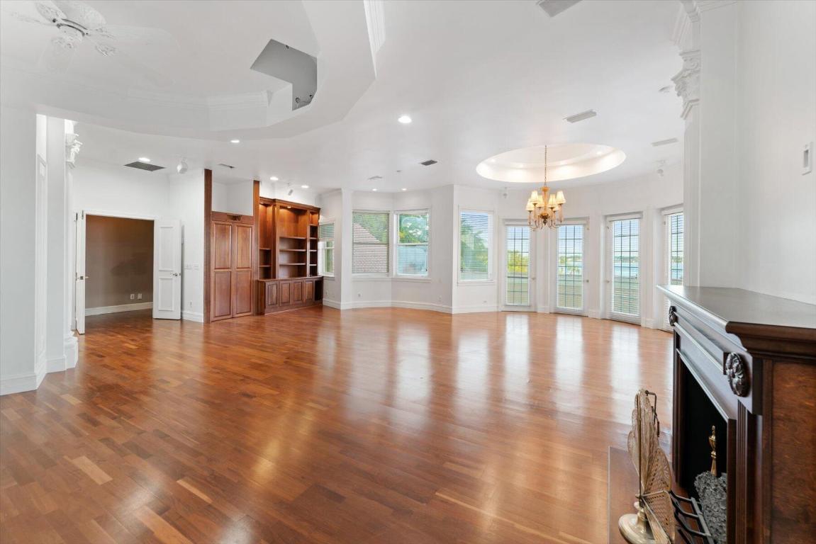 HIGH POINT - Residential