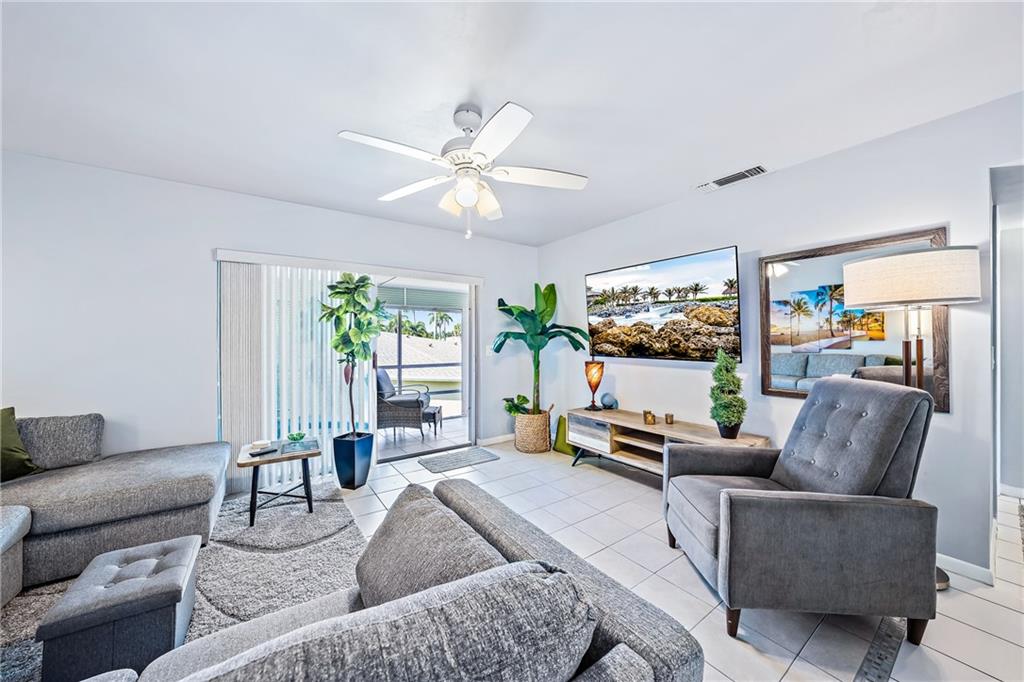 Four Sea Suns Condo - Residential