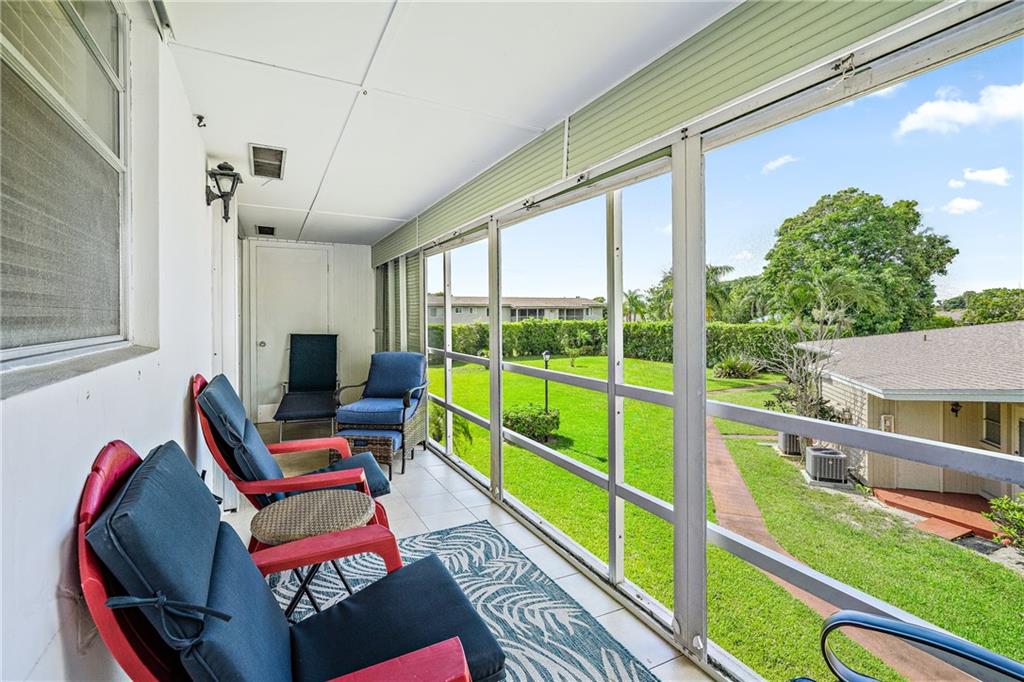 Four Sea Suns Condo - Residential