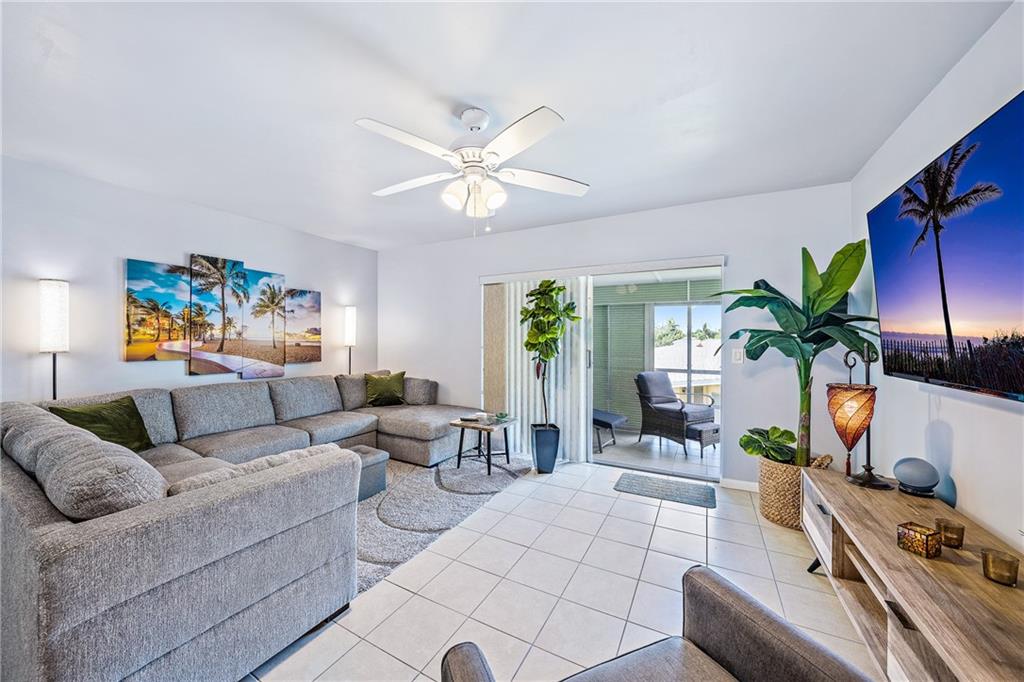 Four Sea Suns Condo - Residential