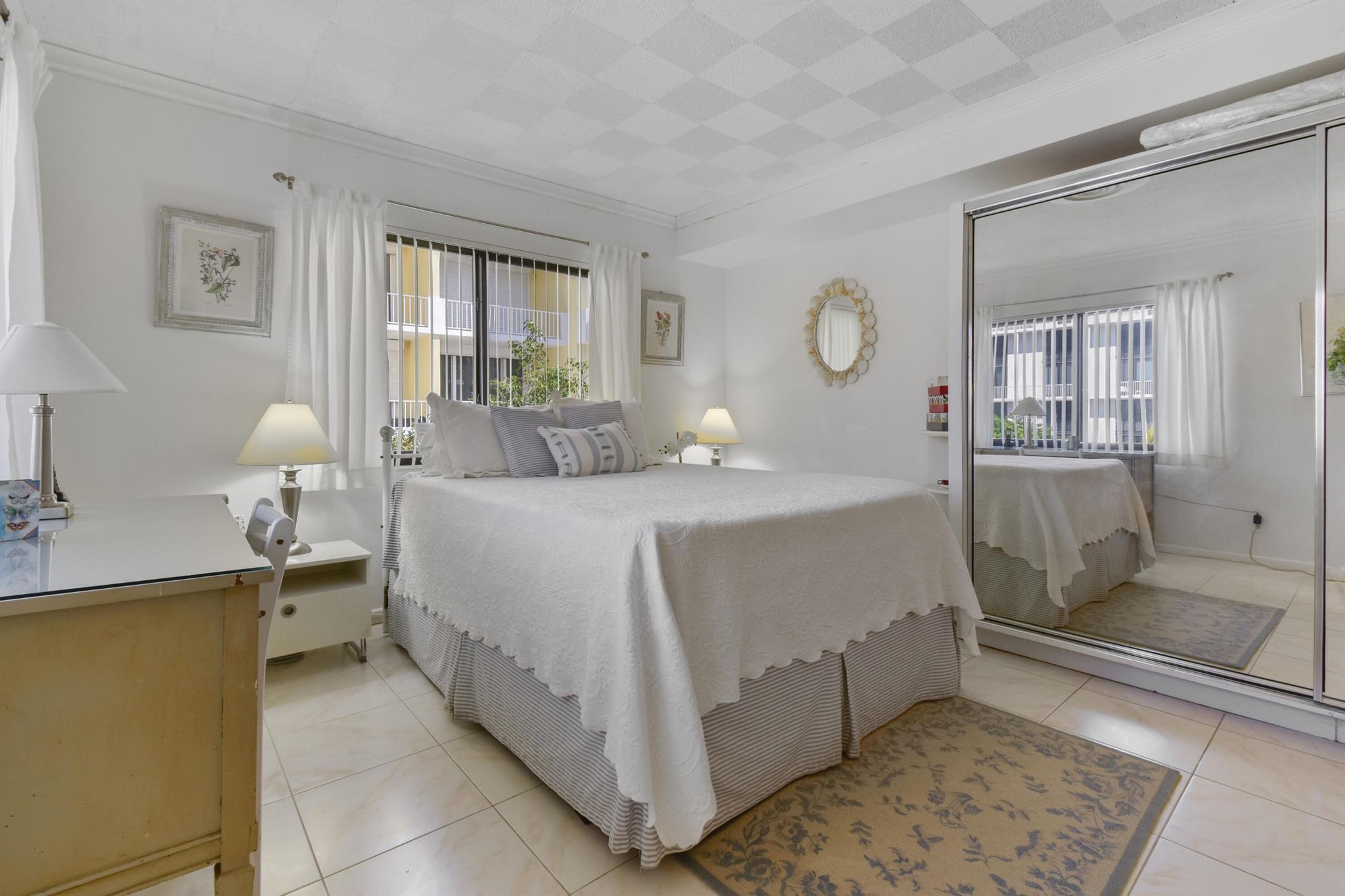 PERUVIAN COND - Residential