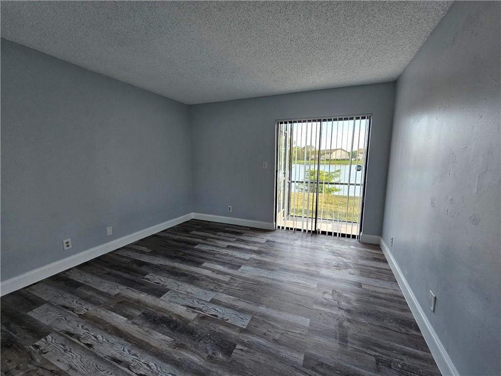 WELLEBY SHORES CONDOMINIUM 6 - Residential Lease