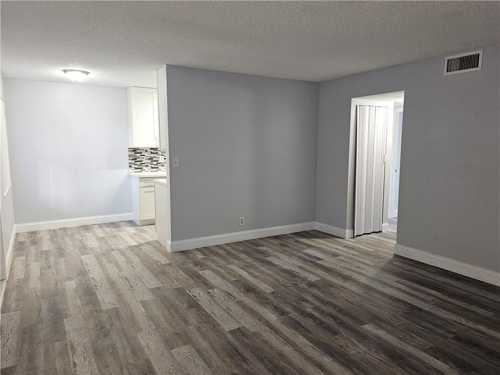 WELLEBY SHORES CONDOMINIUM 6 - Residential Lease