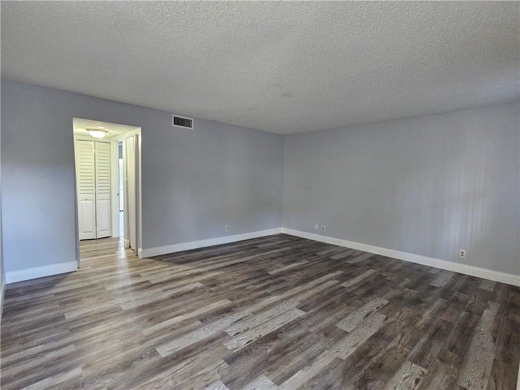 WELLEBY SHORES CONDOMINIUM 6 - Residential Lease