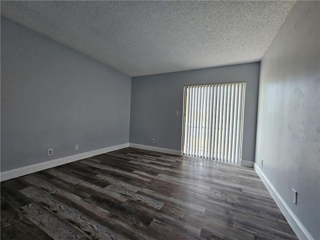 WELLEBY SHORES CONDOMINIUM 6 - Residential Lease