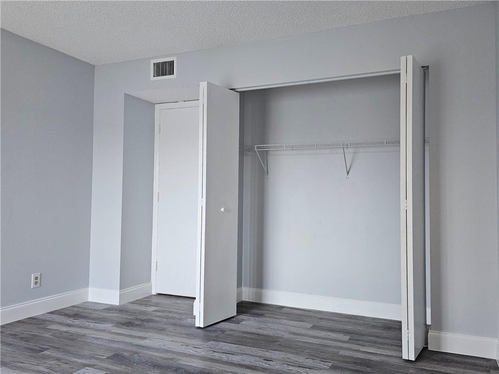 WELLEBY SHORES CONDOMINIUM 6 - Residential Lease