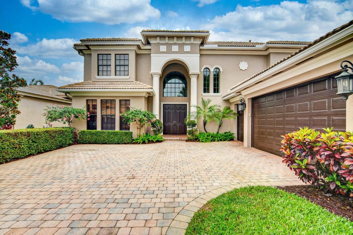 15652 Glencrest Avenue