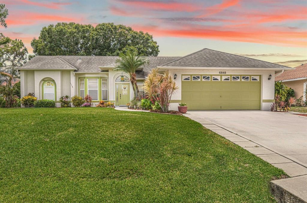 Photo of 6848 NW Jorgensen Road Rd, Port St Lucie, FL 34983 (MLS # R10721444)