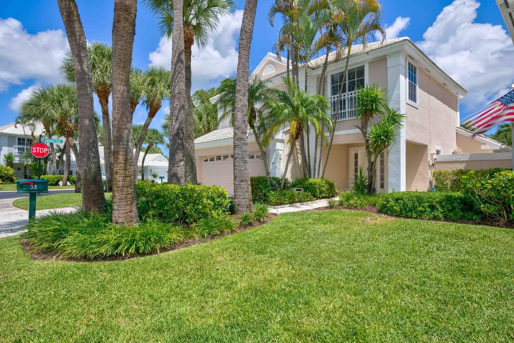 Photo of 33 Selby Lane, Palm Beach Gardens, FL 33418 (MLS # R10829892)