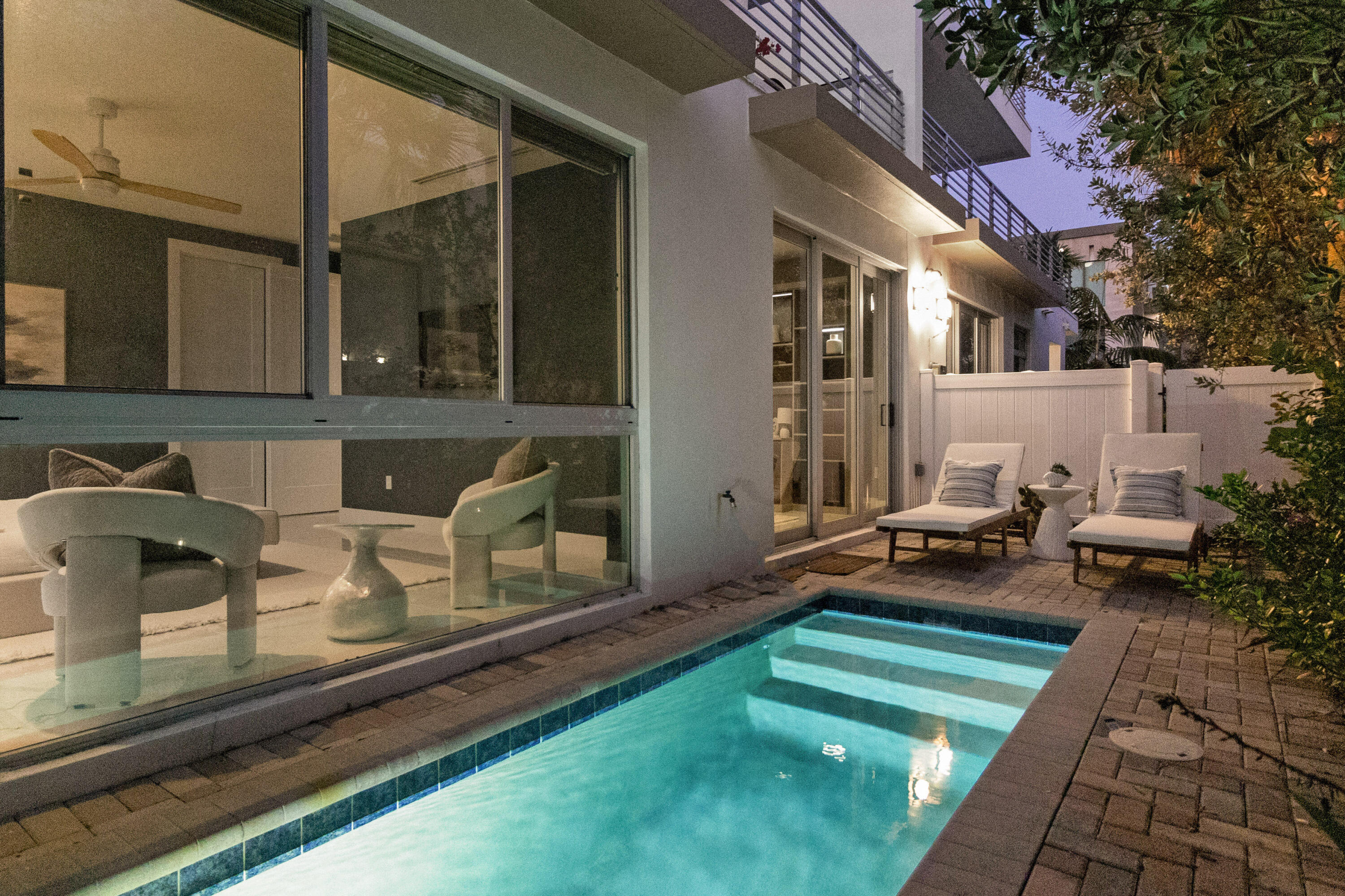 BEVERLY HEIGHTS - Residential