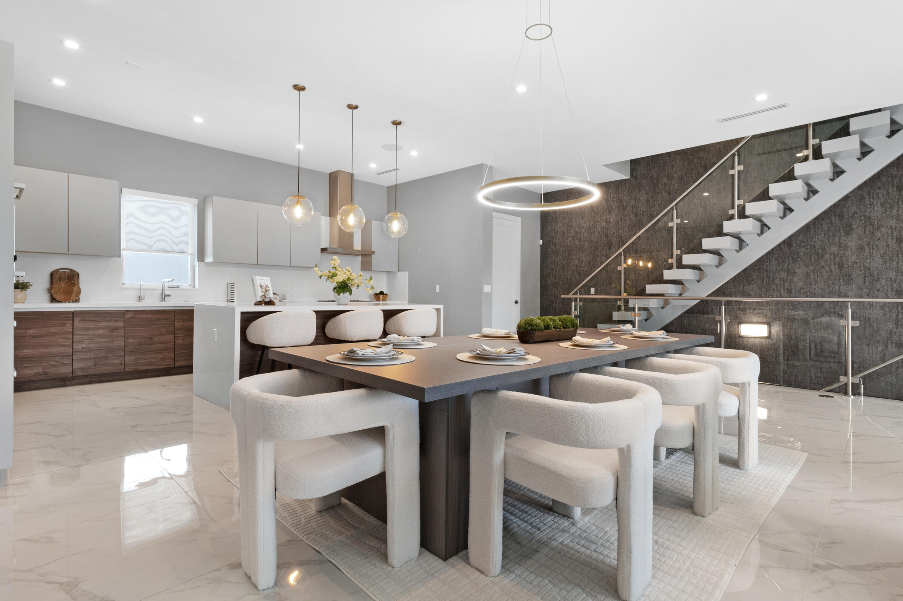 BEVERLY HEIGHTS - Residential