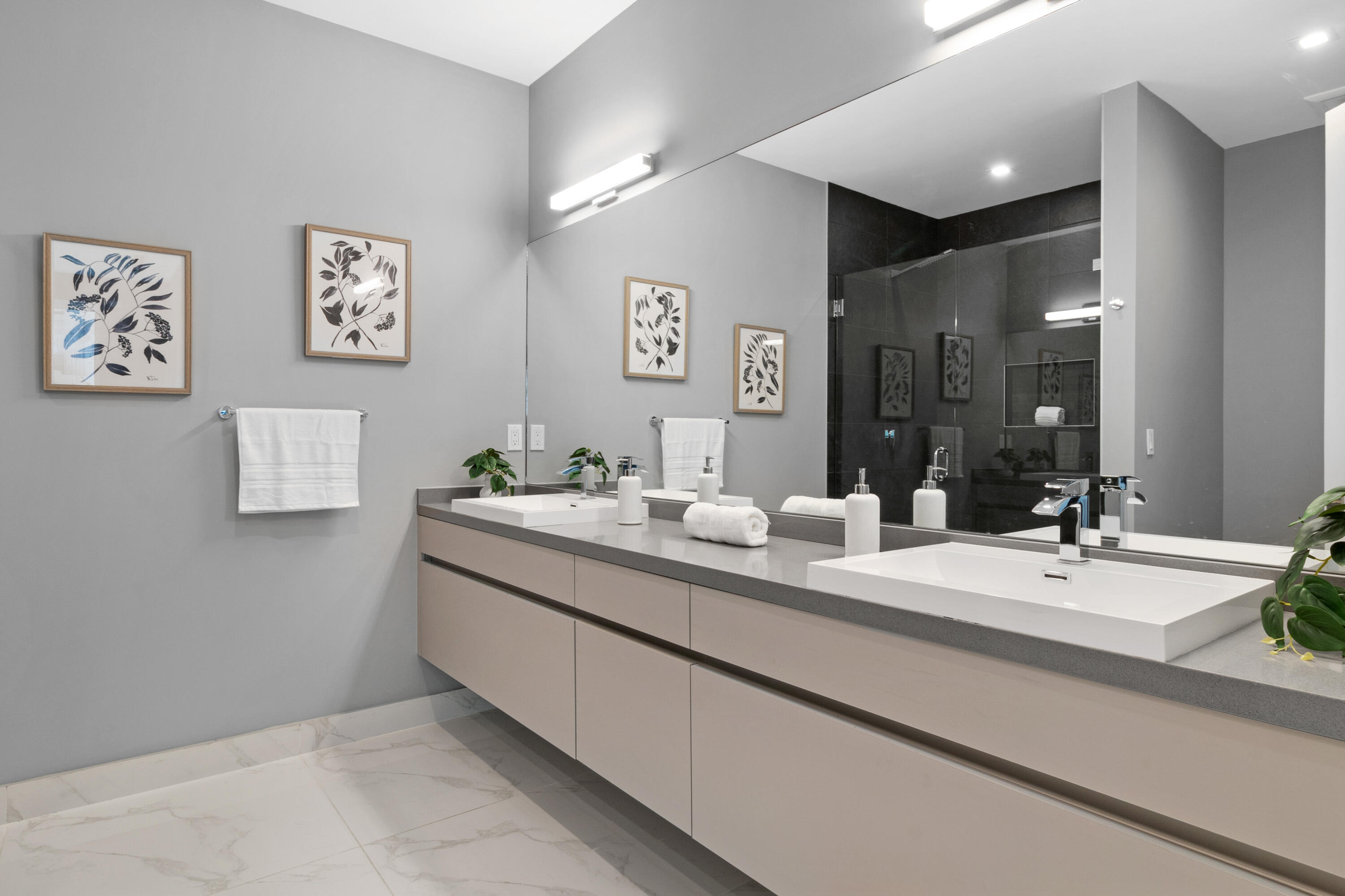 BEVERLY HEIGHTS - Residential