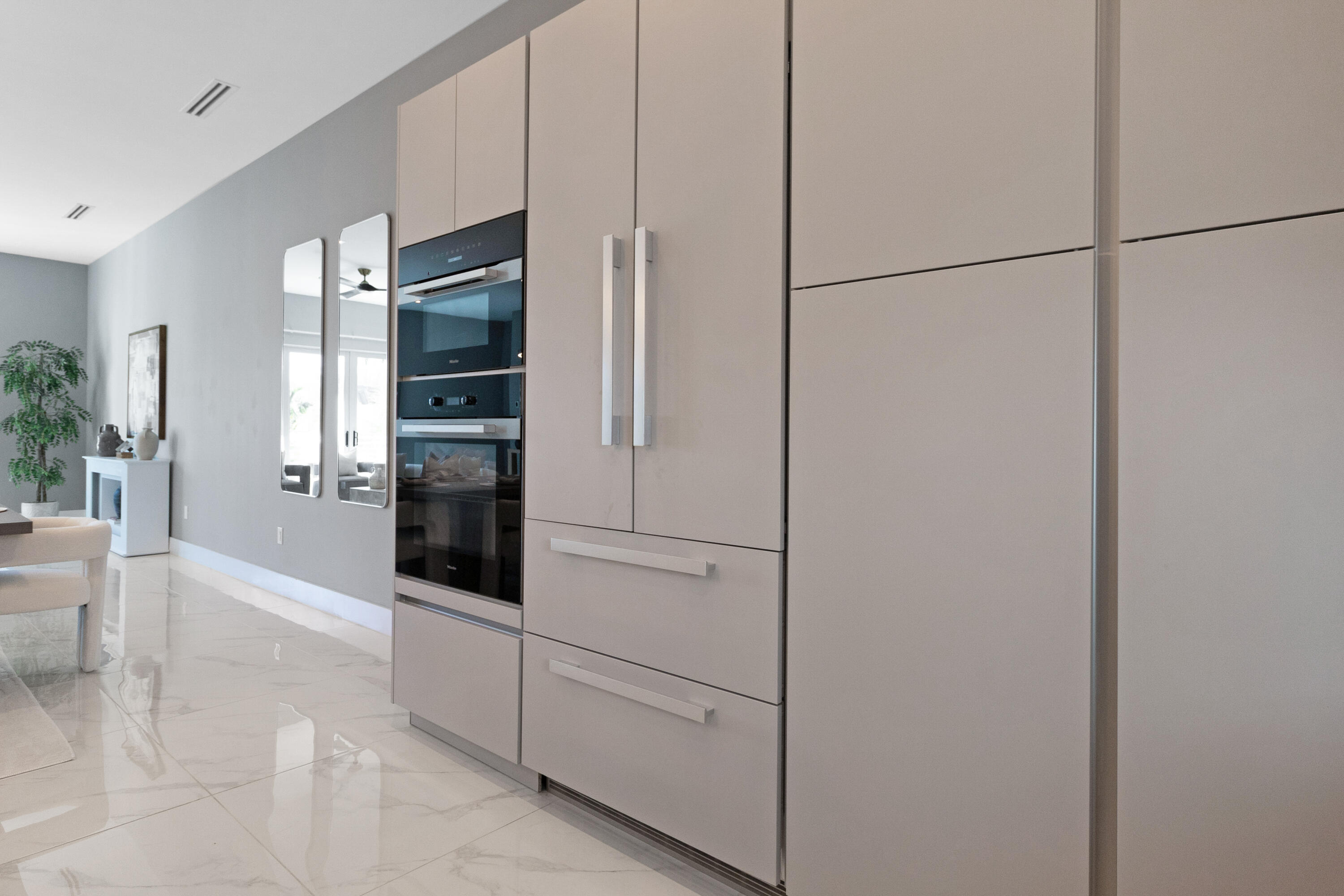 BEVERLY HEIGHTS - Residential