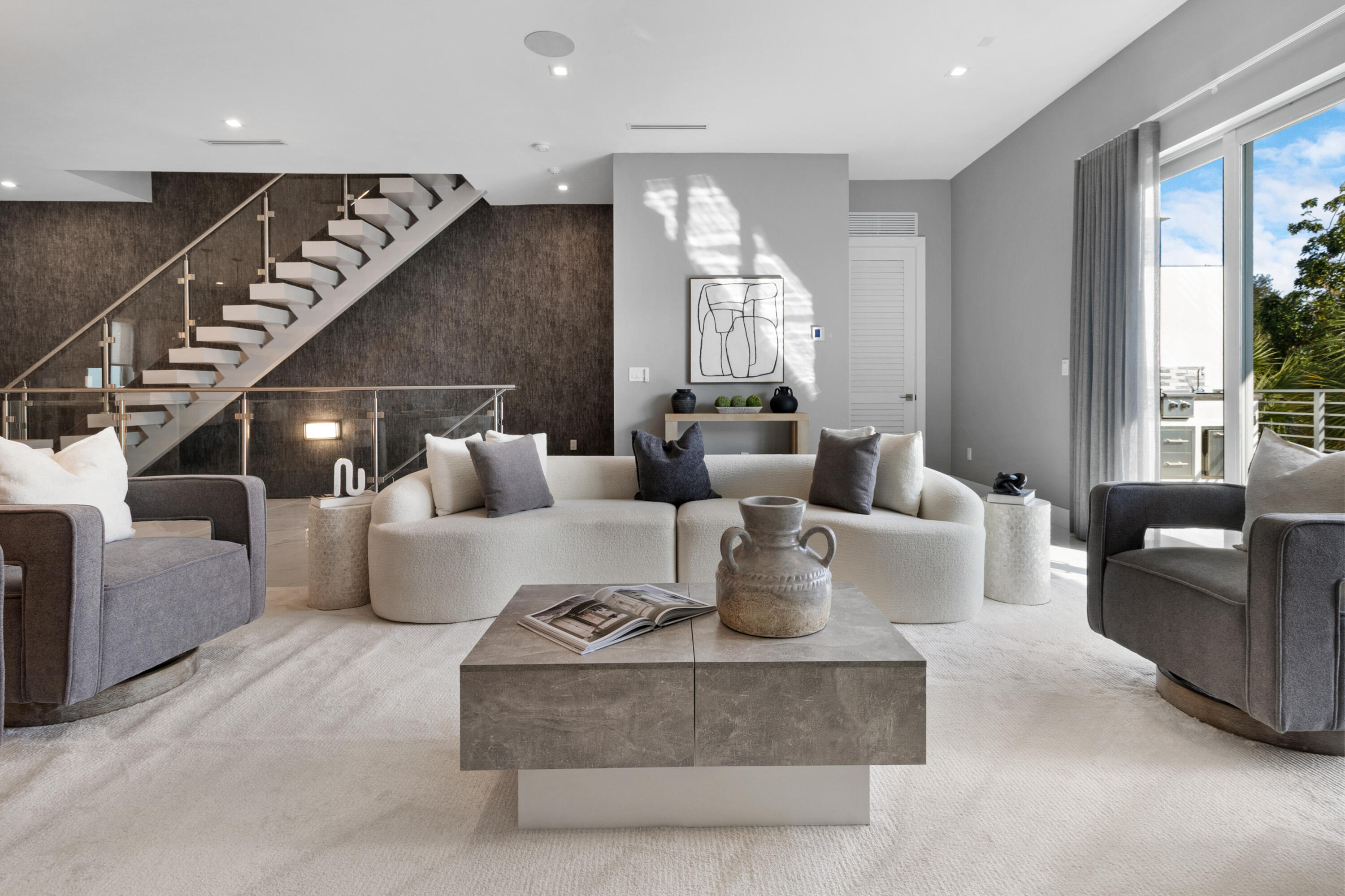 BEVERLY HEIGHTS - Residential