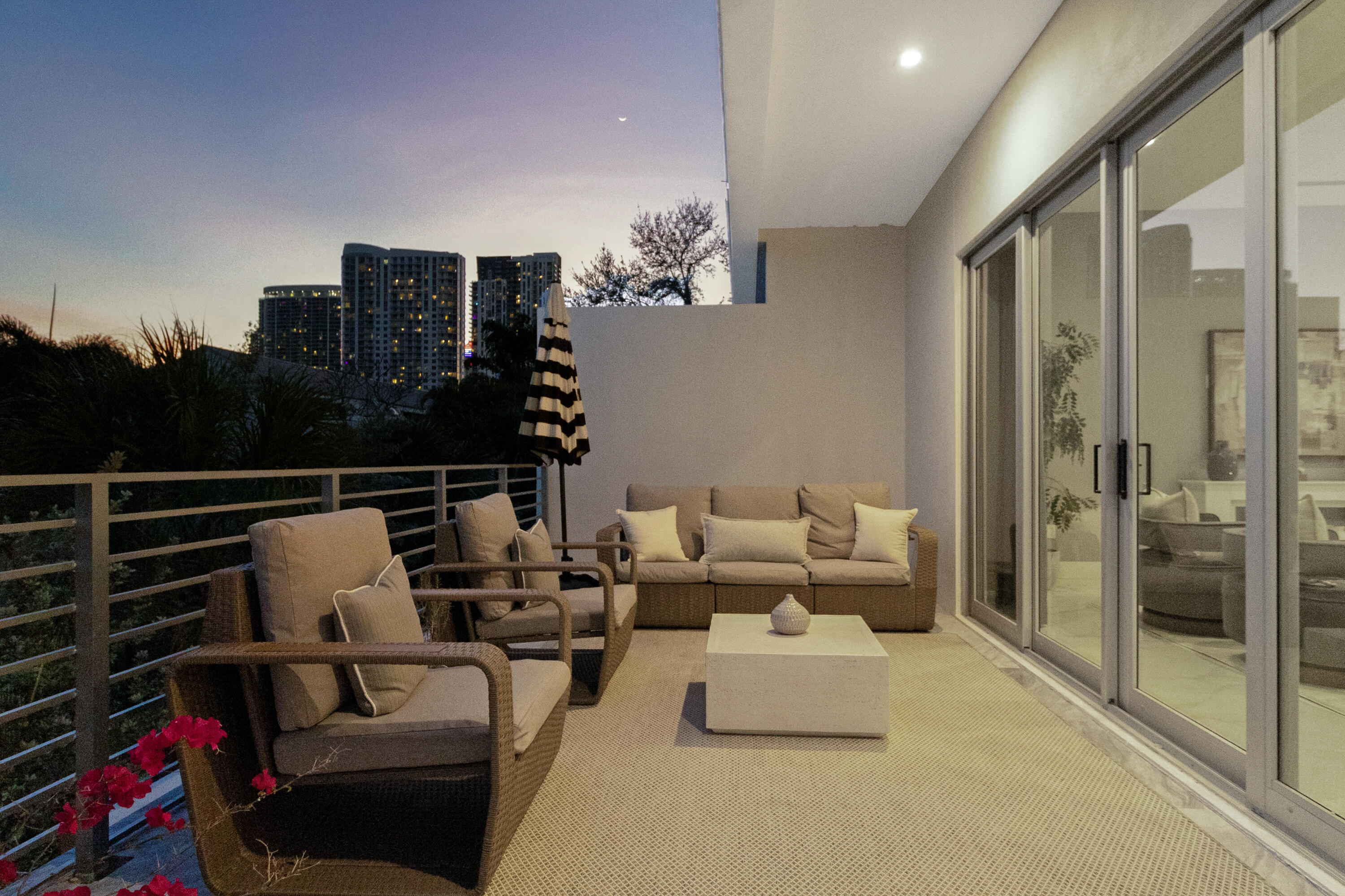 BEVERLY HEIGHTS - Residential