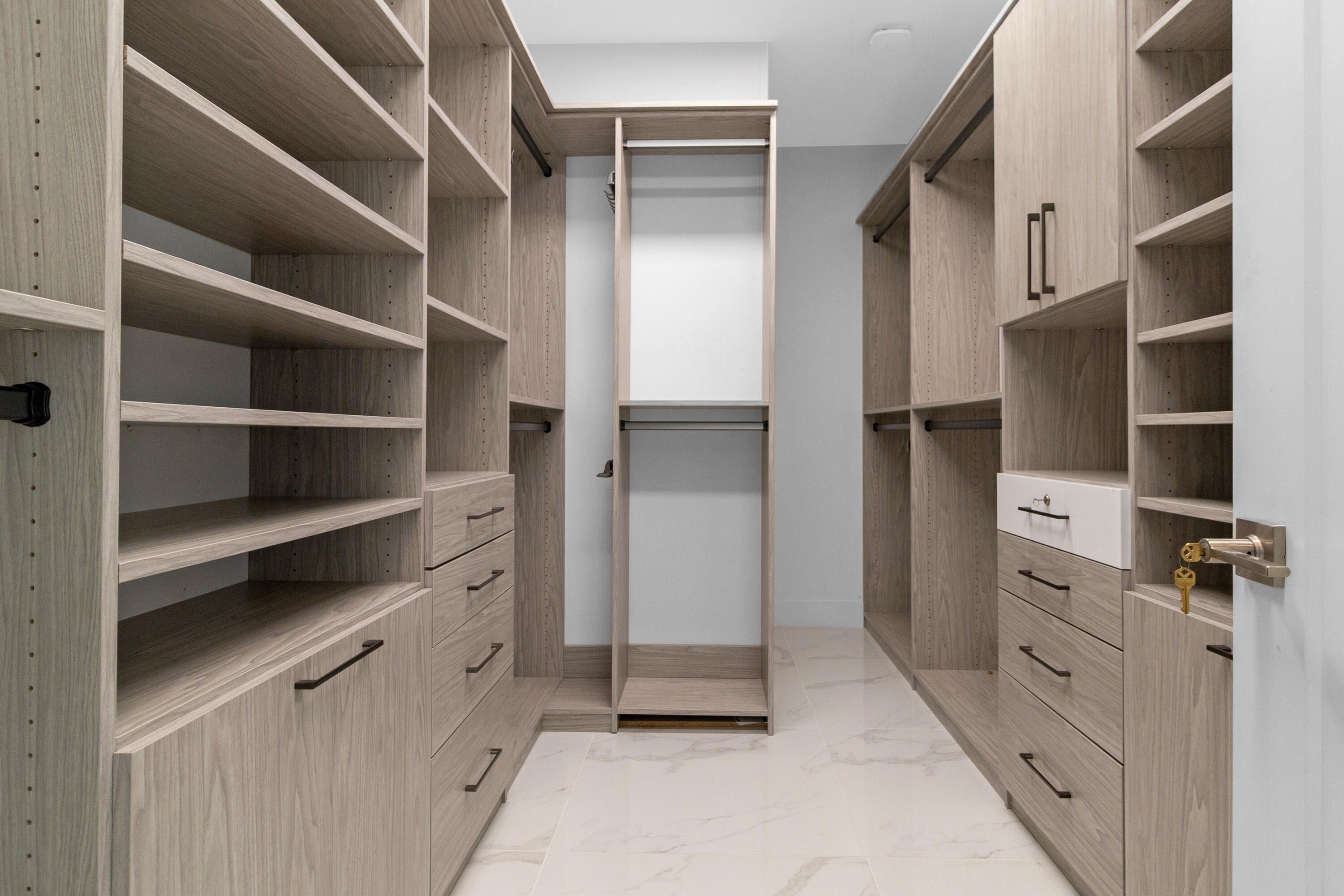 BEVERLY HEIGHTS - Residential