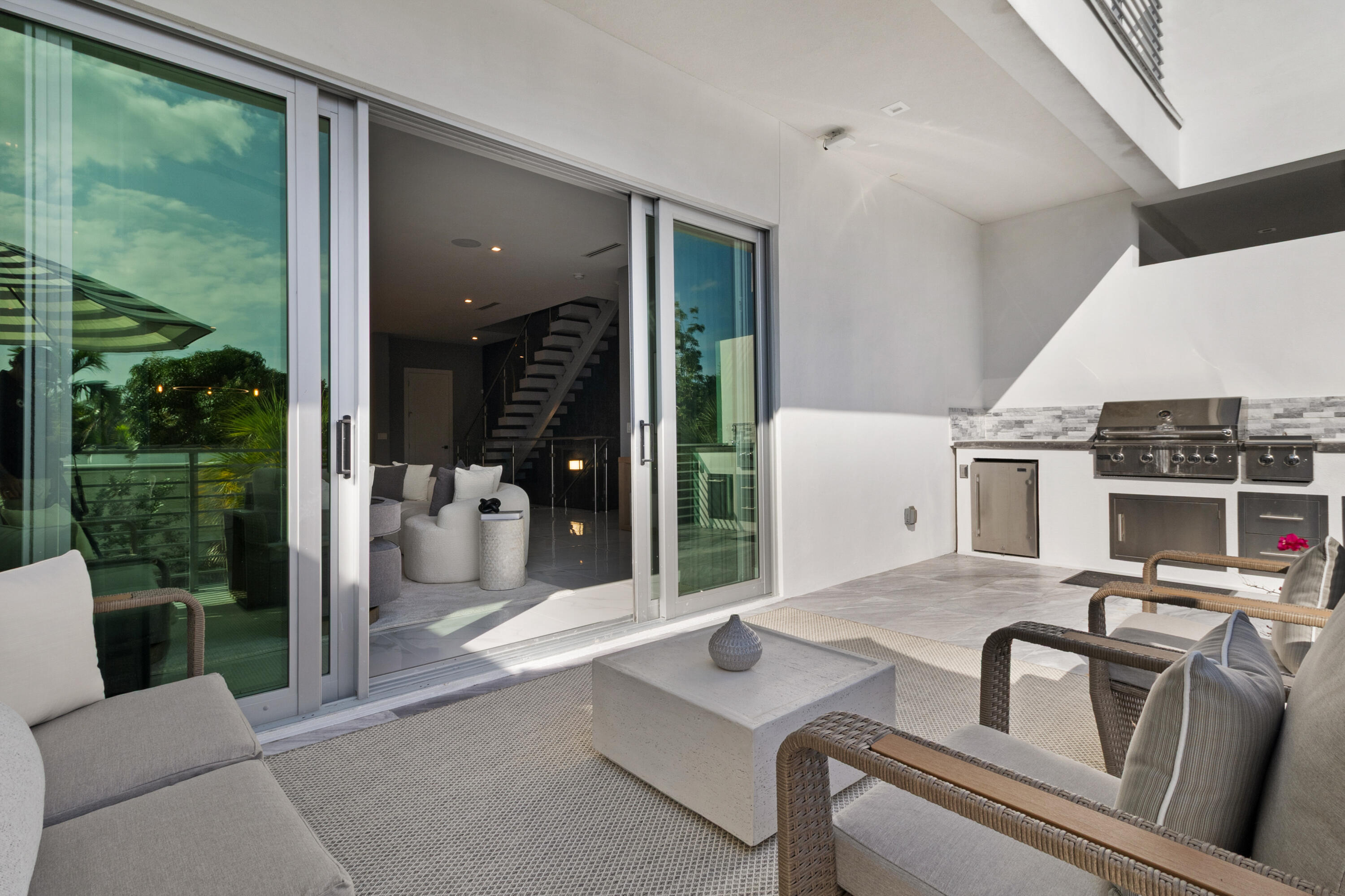 BEVERLY HEIGHTS - Residential