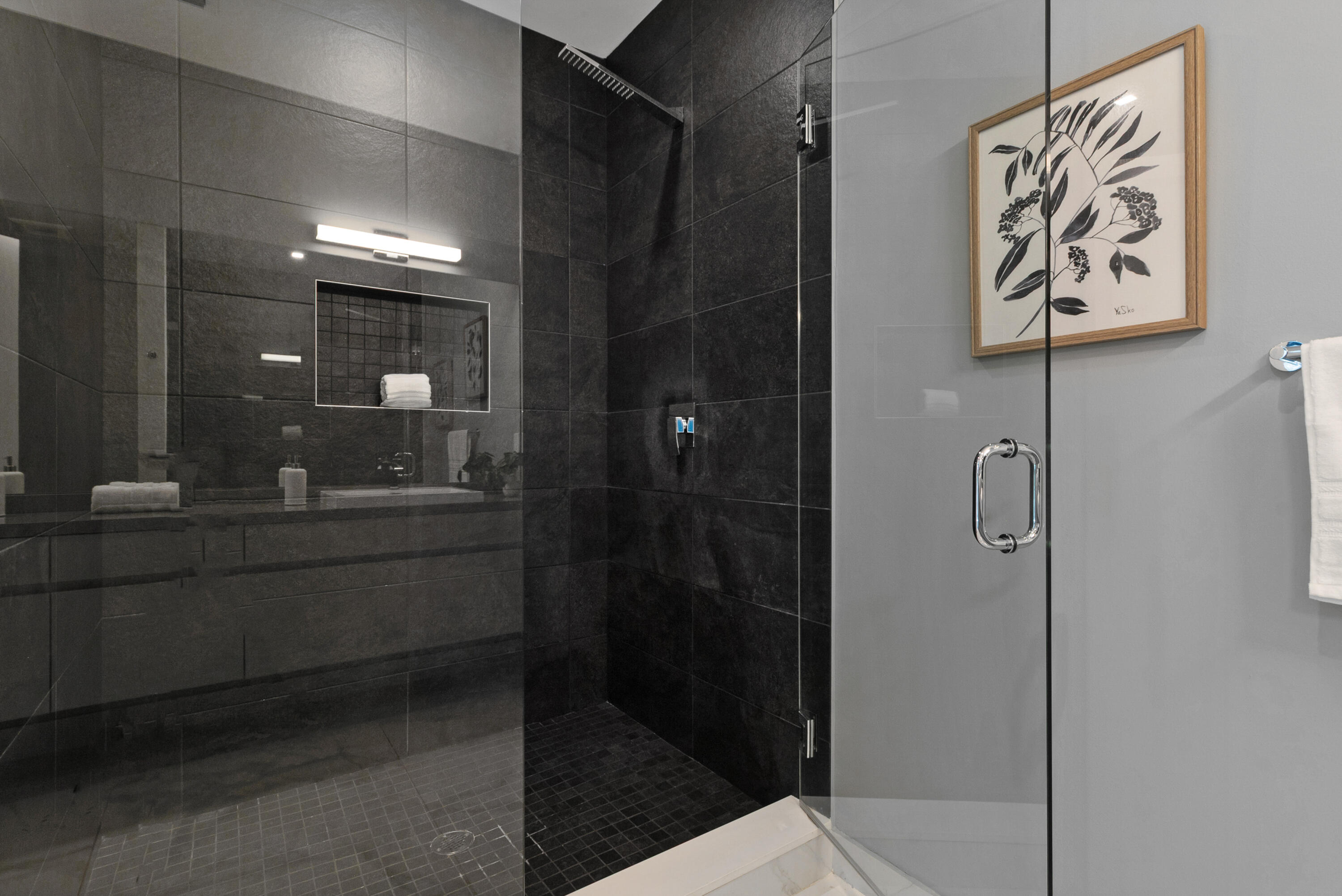 BEVERLY HEIGHTS - Residential