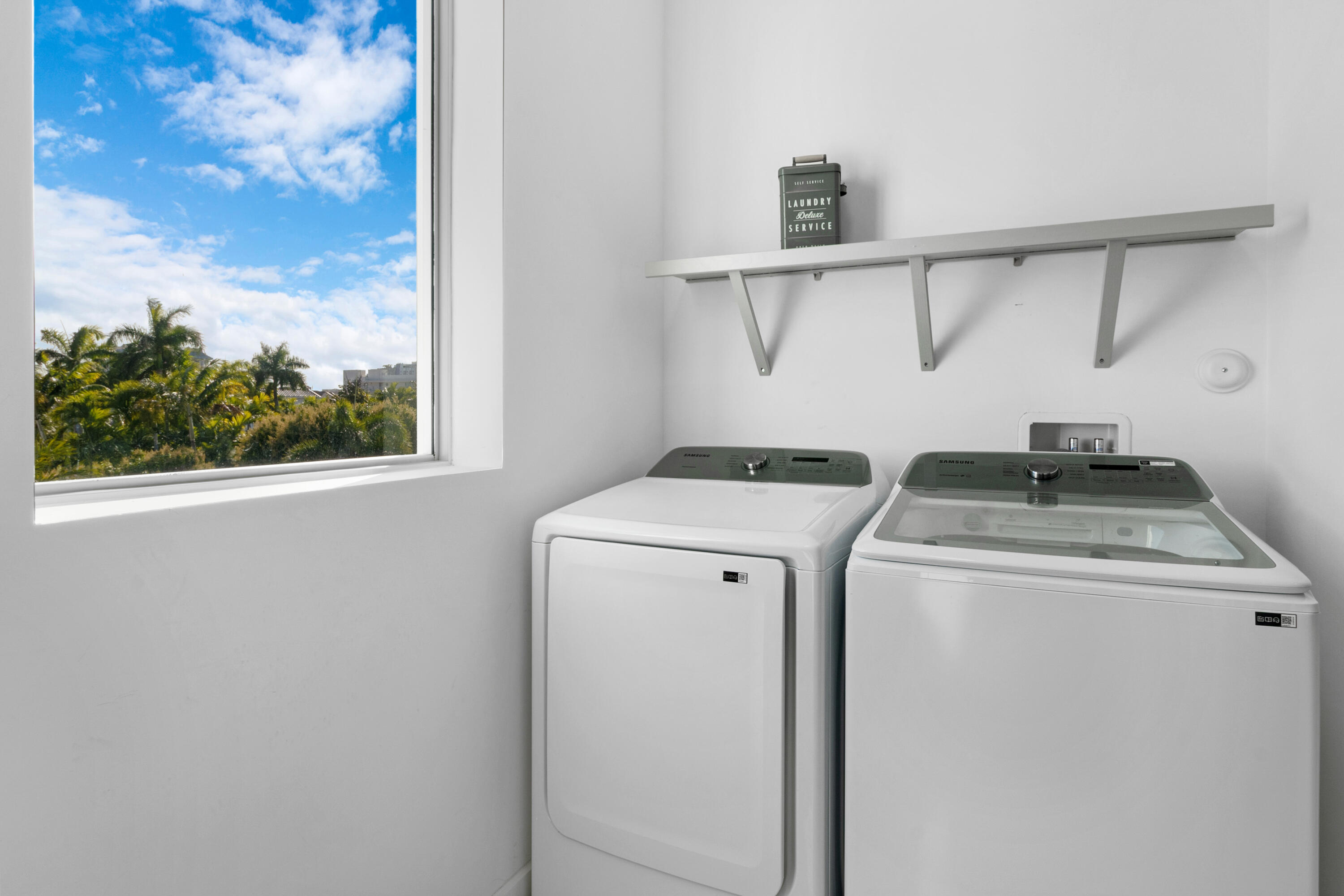 BEVERLY HEIGHTS - Residential