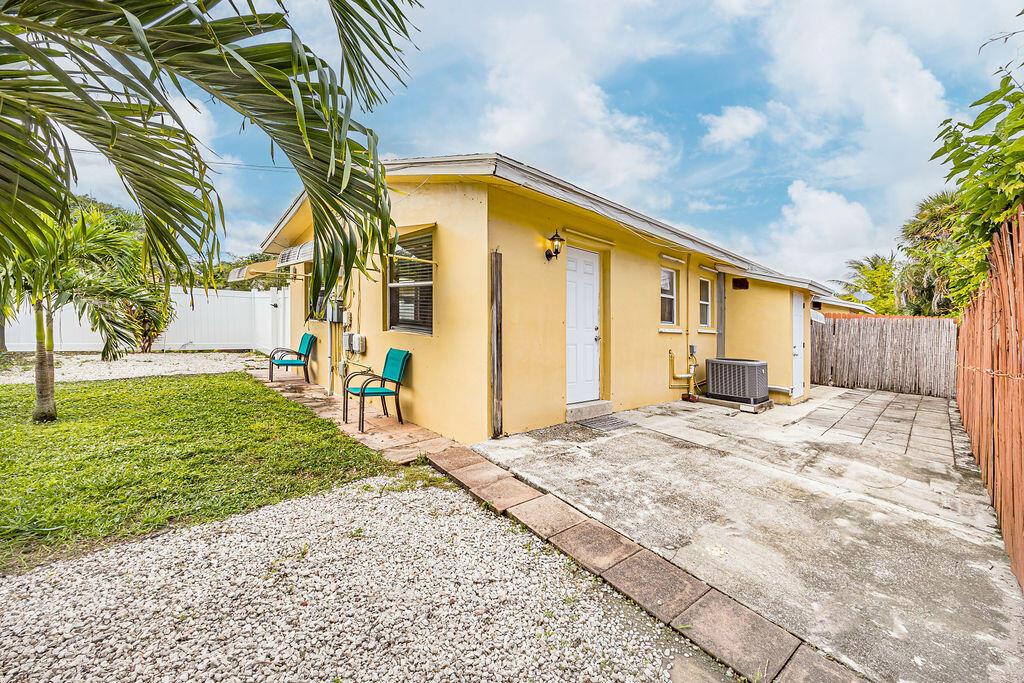 DELL PARK - Residential Lease