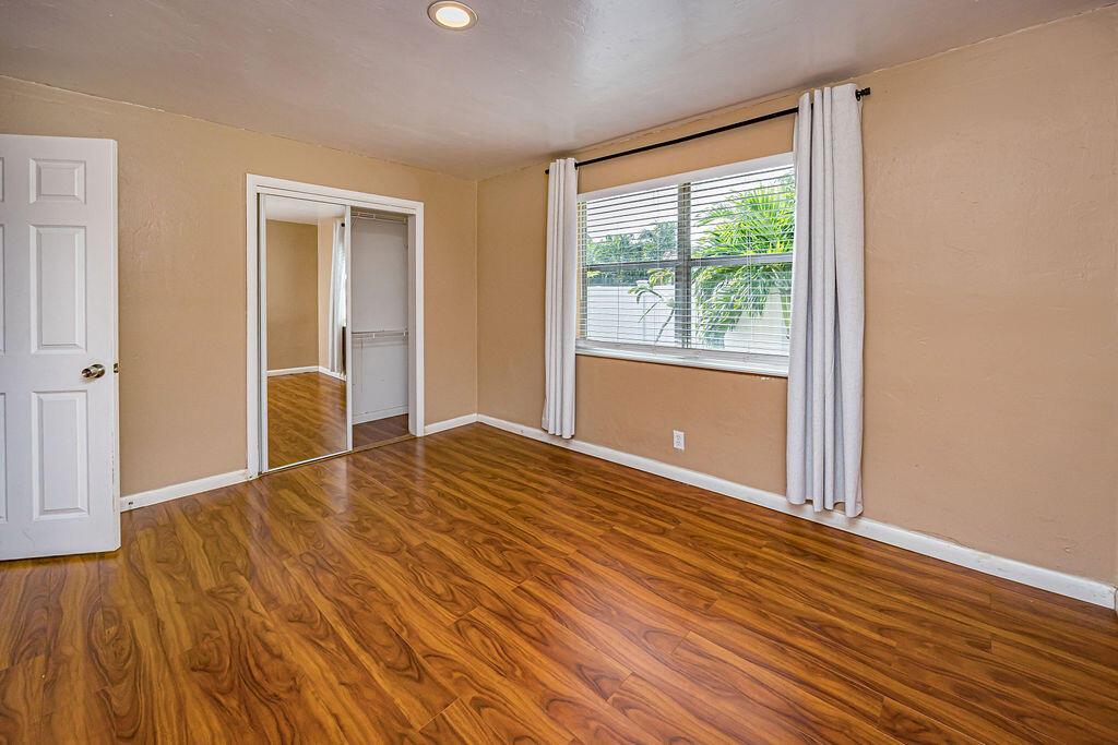 DELL PARK - Residential Lease