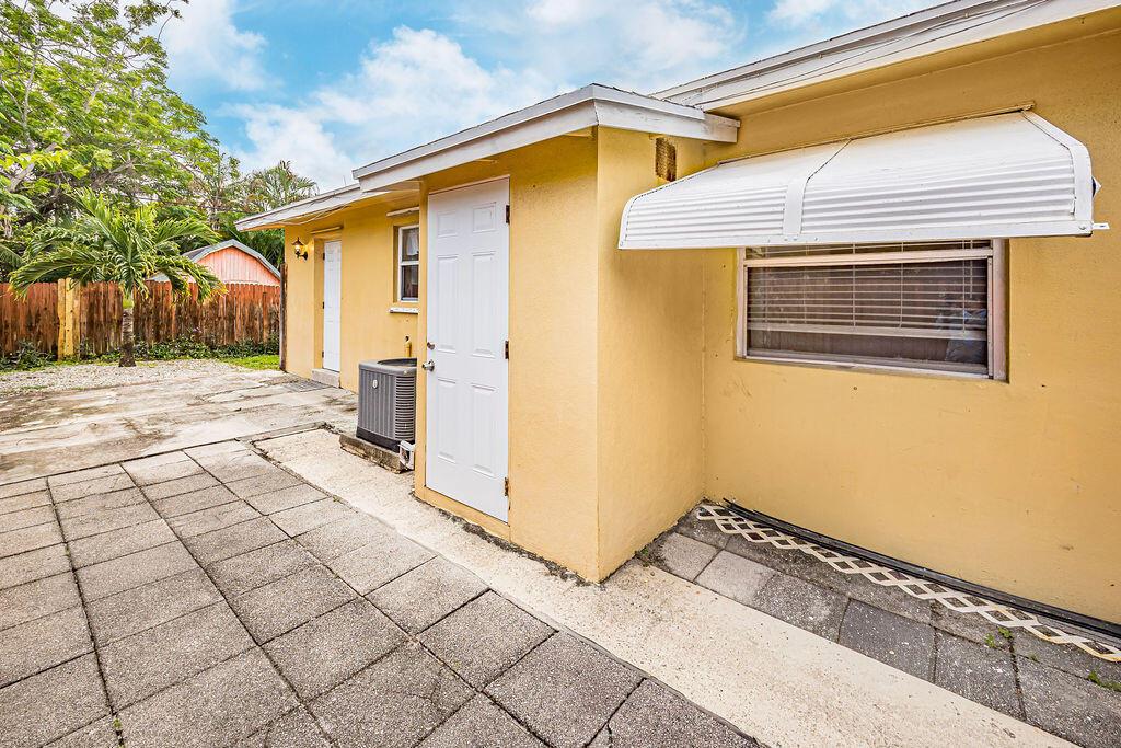 DELL PARK - Residential Lease