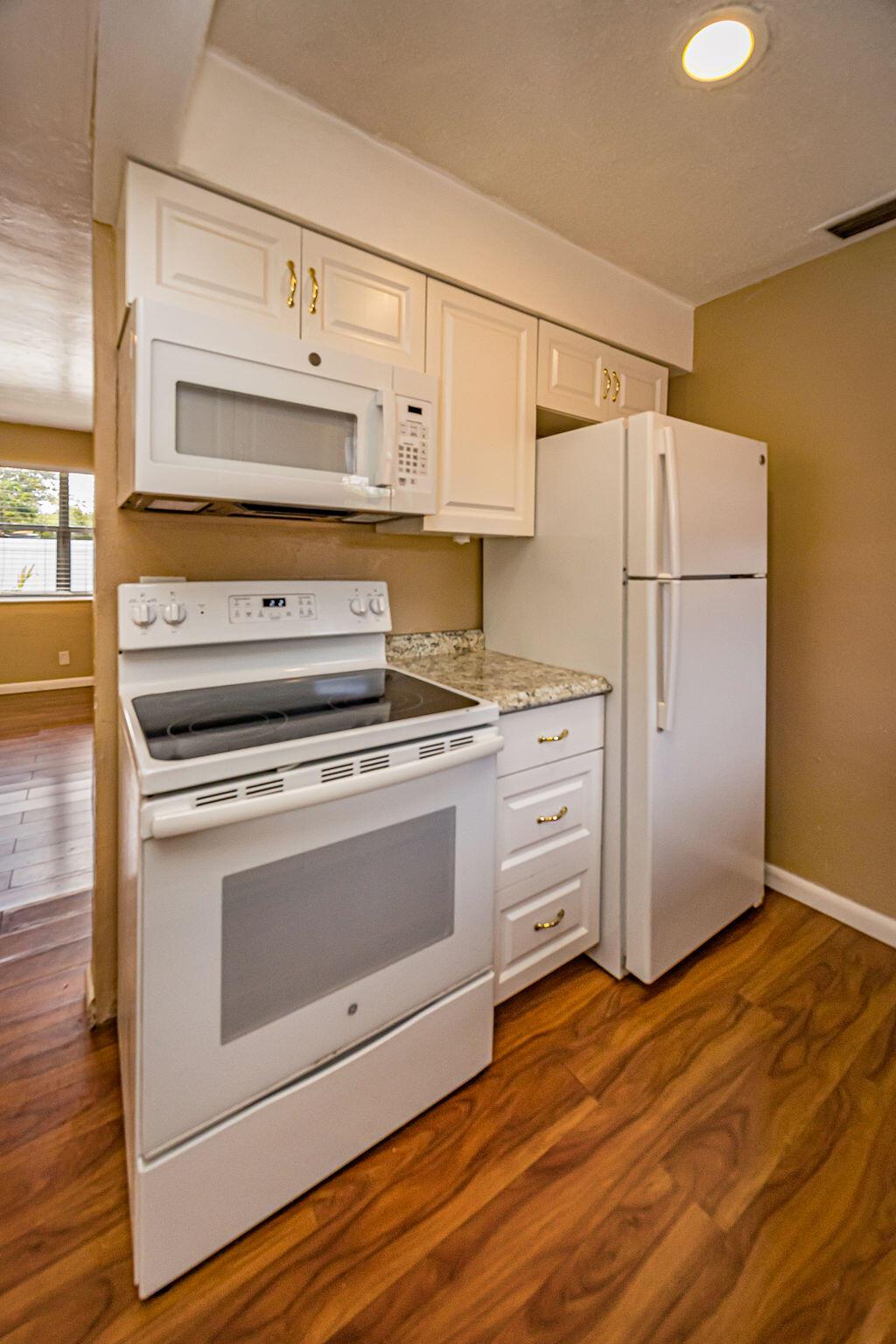 DELL PARK - Residential Lease