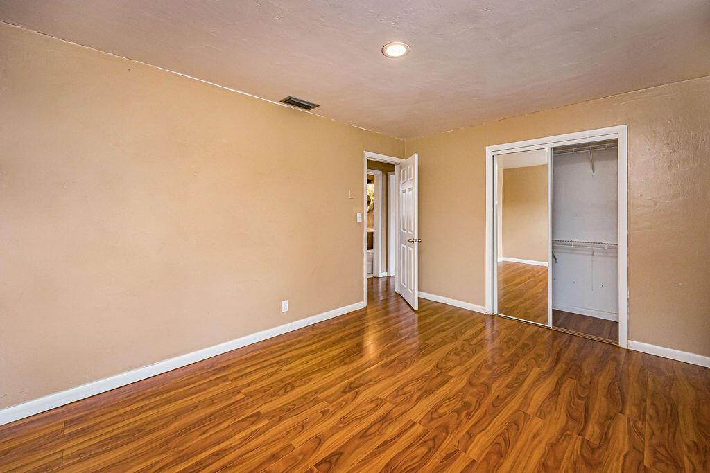 DELL PARK - Residential Lease