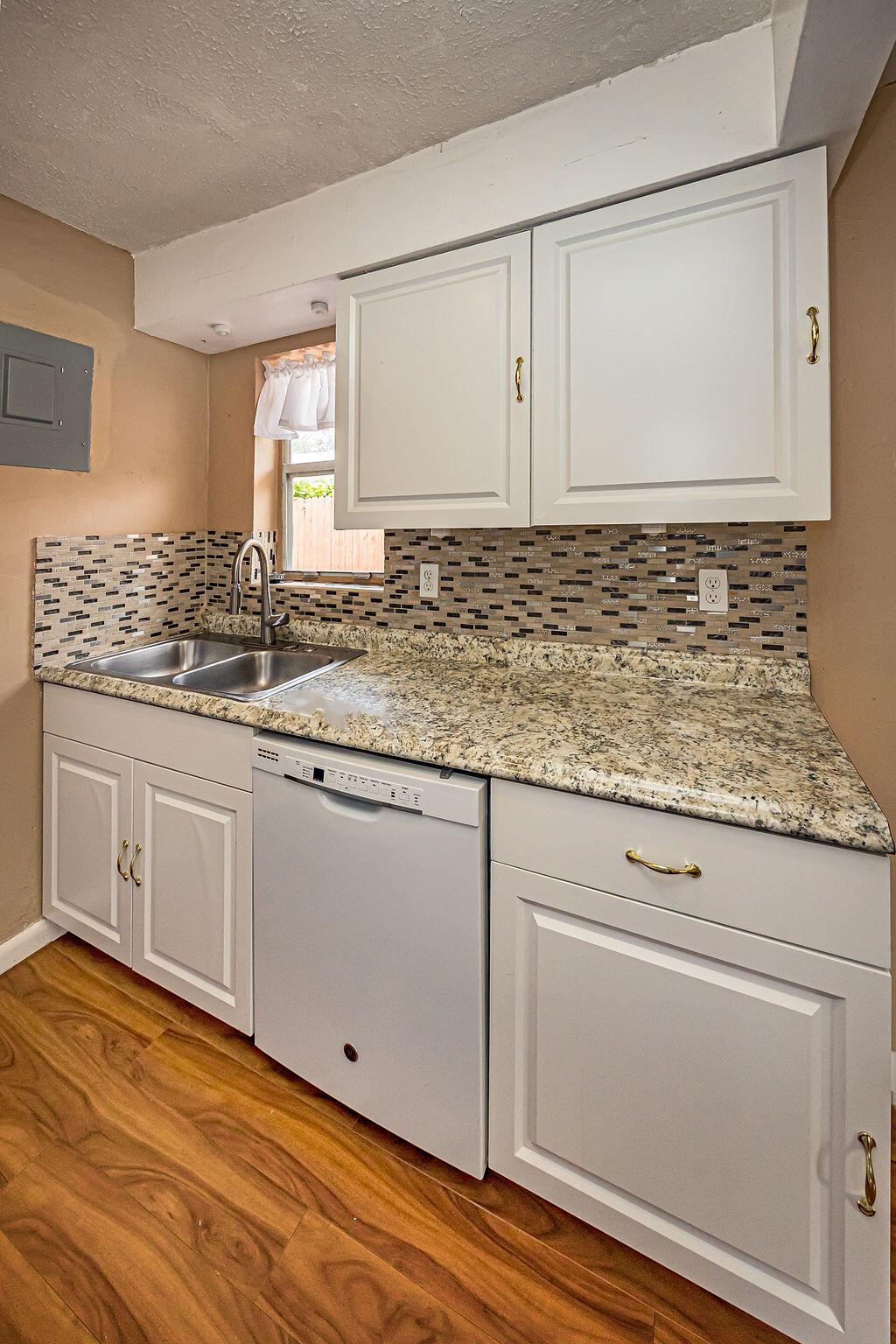 DELL PARK - Residential Lease