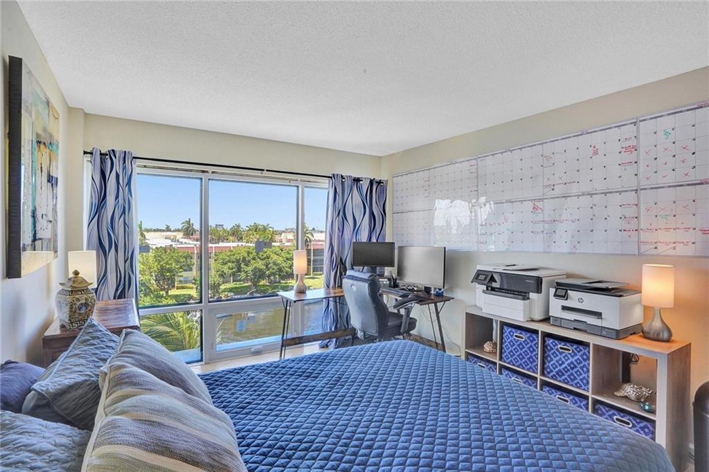 WATERFORD POINT CONDO - Residential