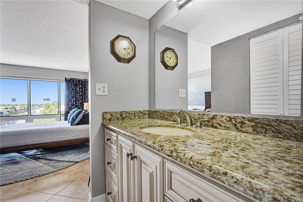 WATERFORD POINT CONDO - Residential