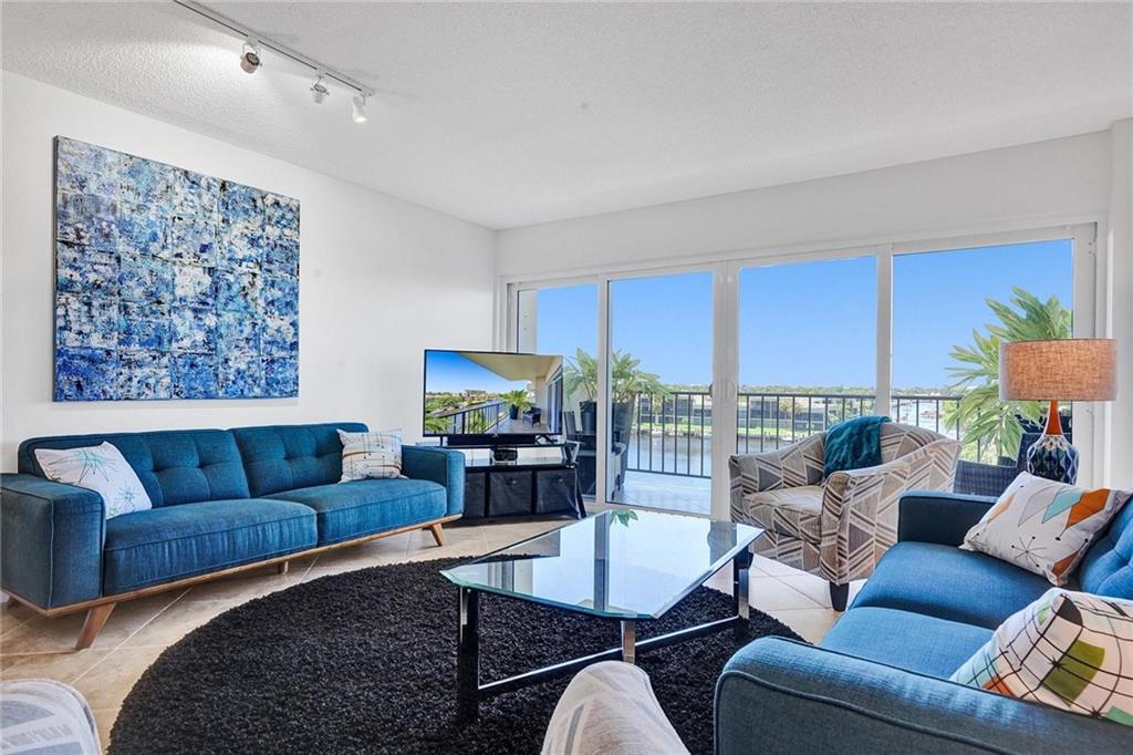 WATERFORD POINT CONDO - Residential