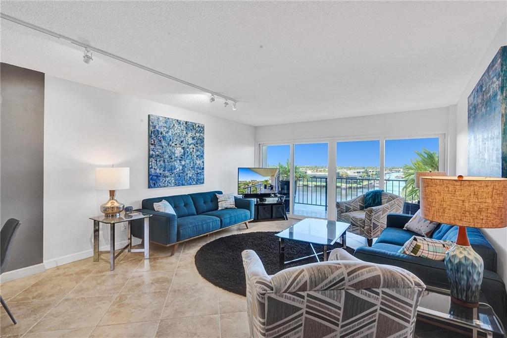 WATERFORD POINT CONDO - Residential