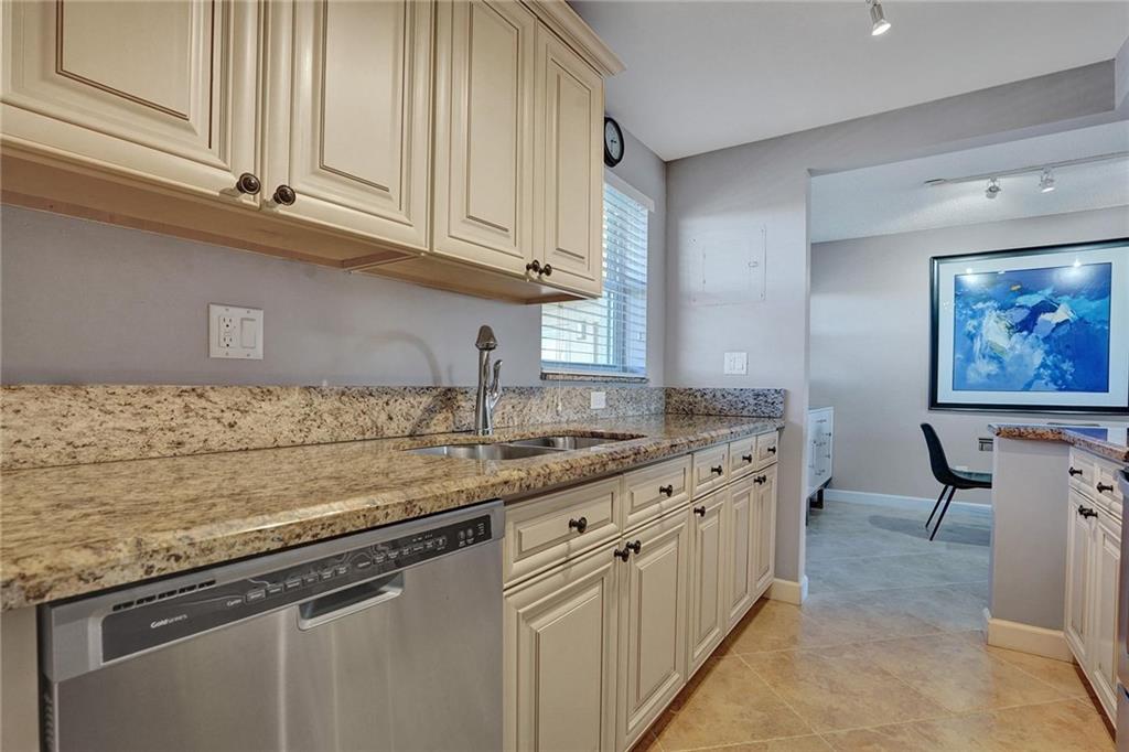 WATERFORD POINT CONDO - Residential