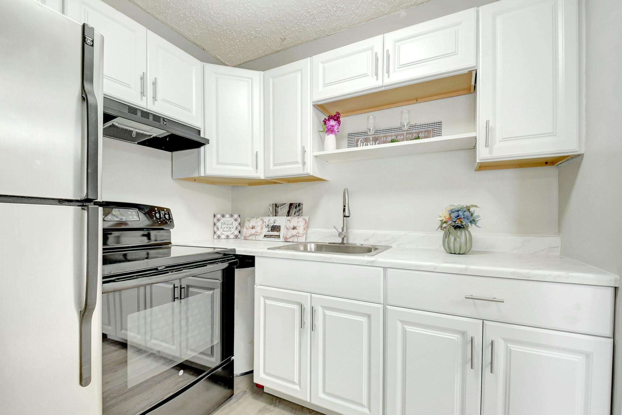 View photos, virtual tours, details... 143 Sussex H