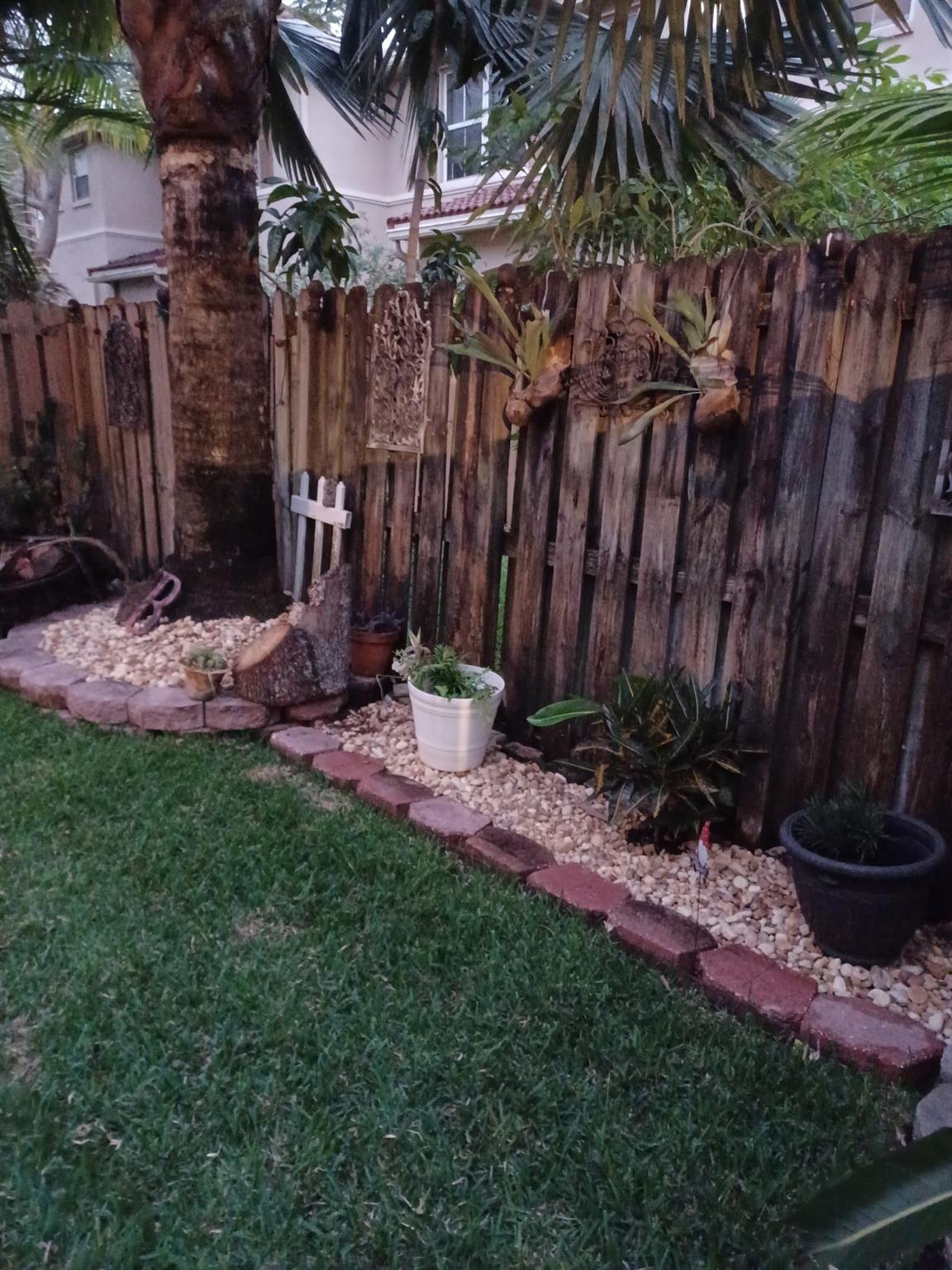 RIVERWALK - Residential