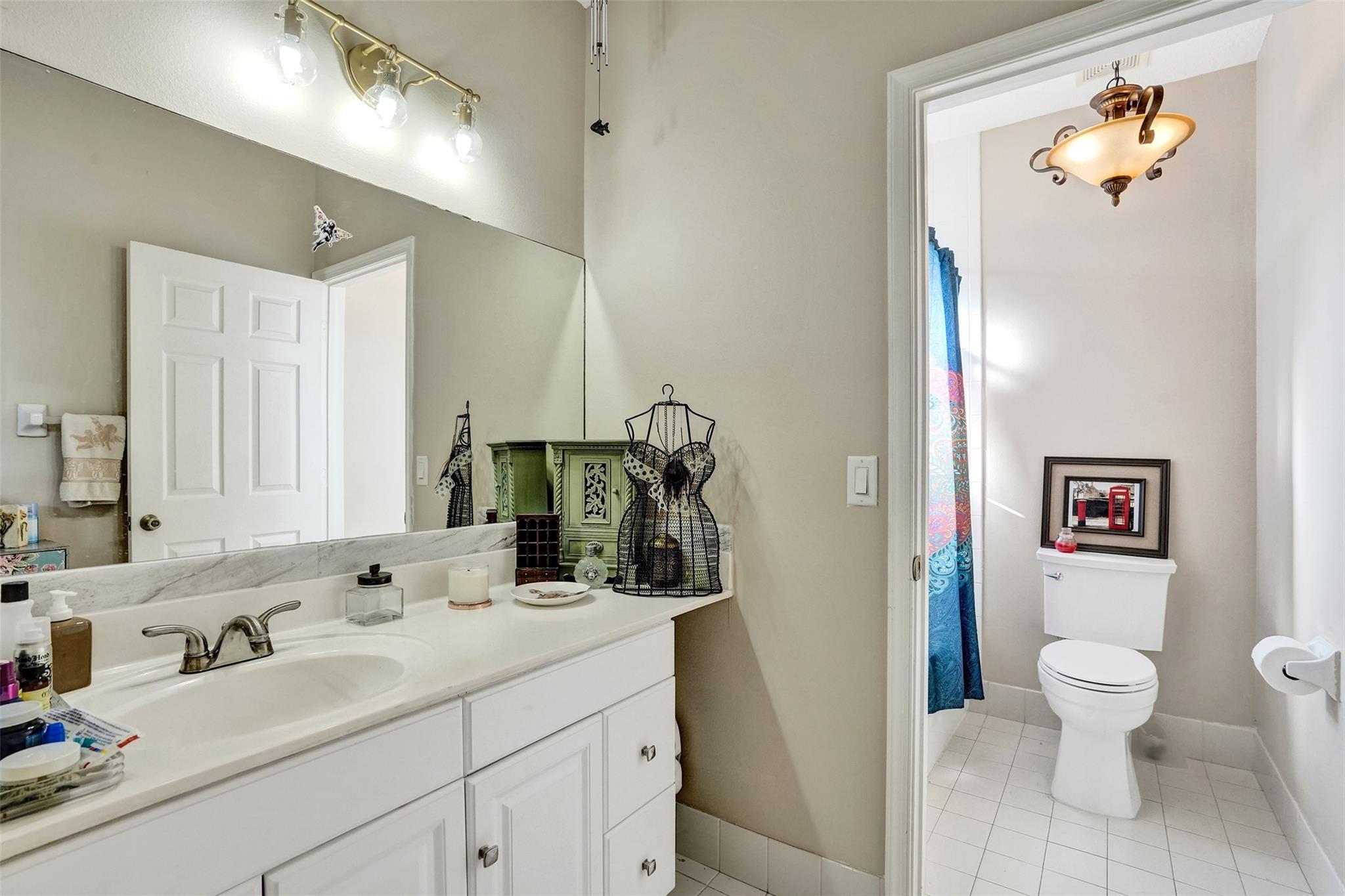 RIVERWALK - Residential