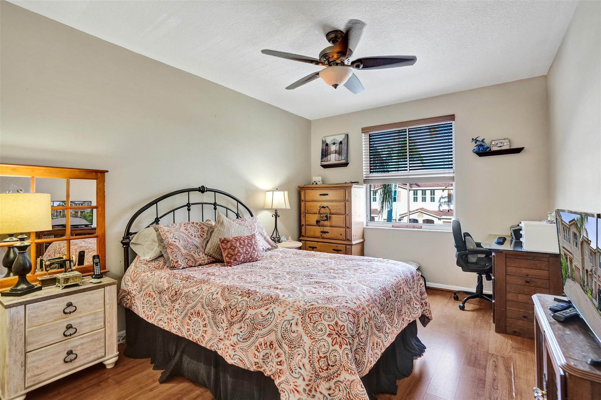 RIVERWALK - Residential