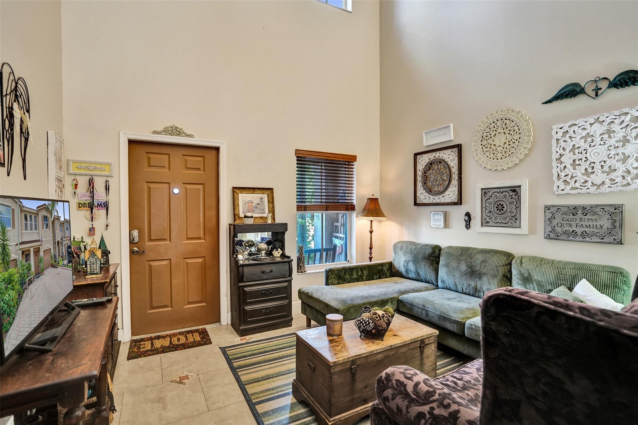 RIVERWALK - Residential