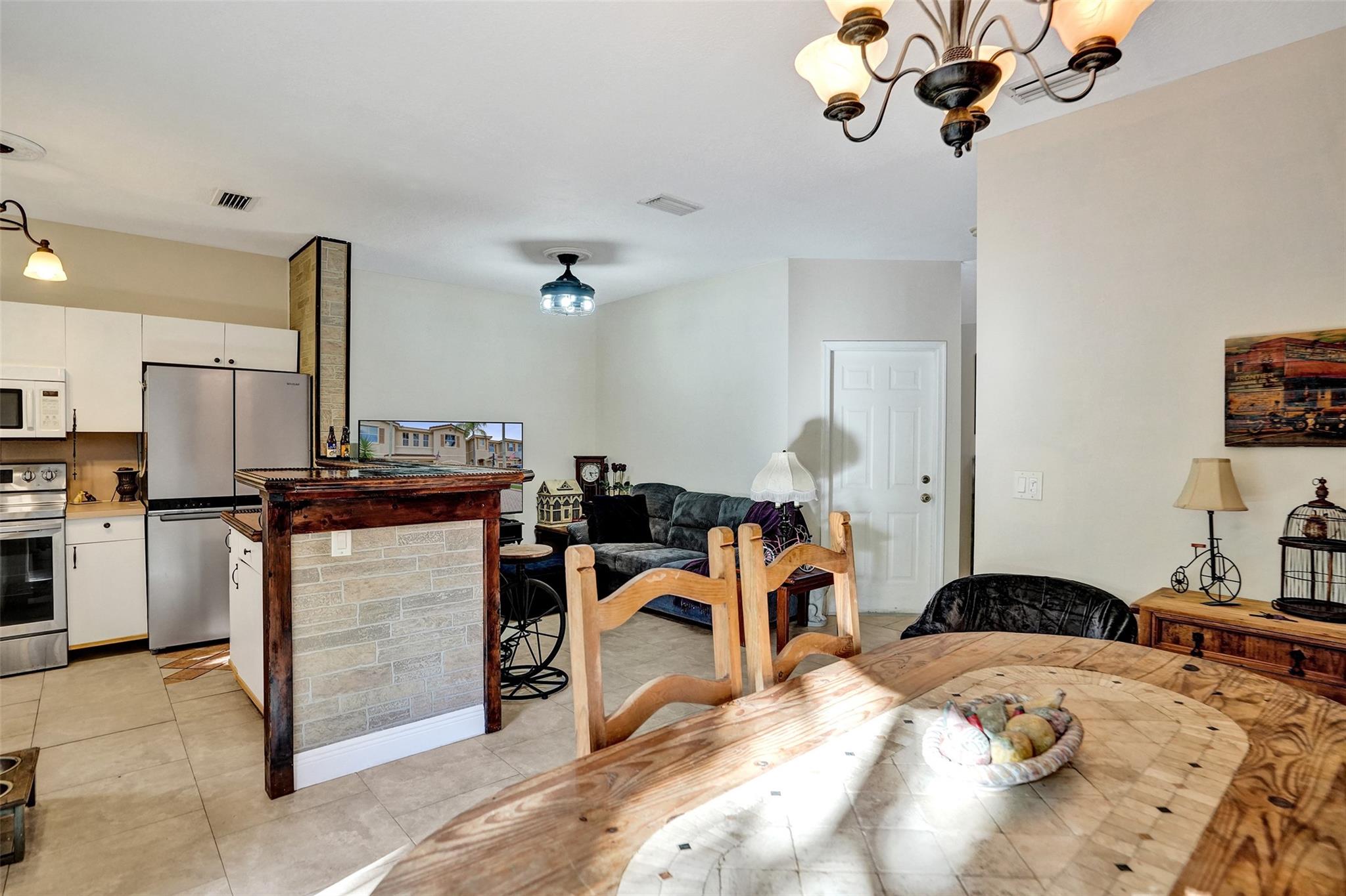 RIVERWALK - Residential