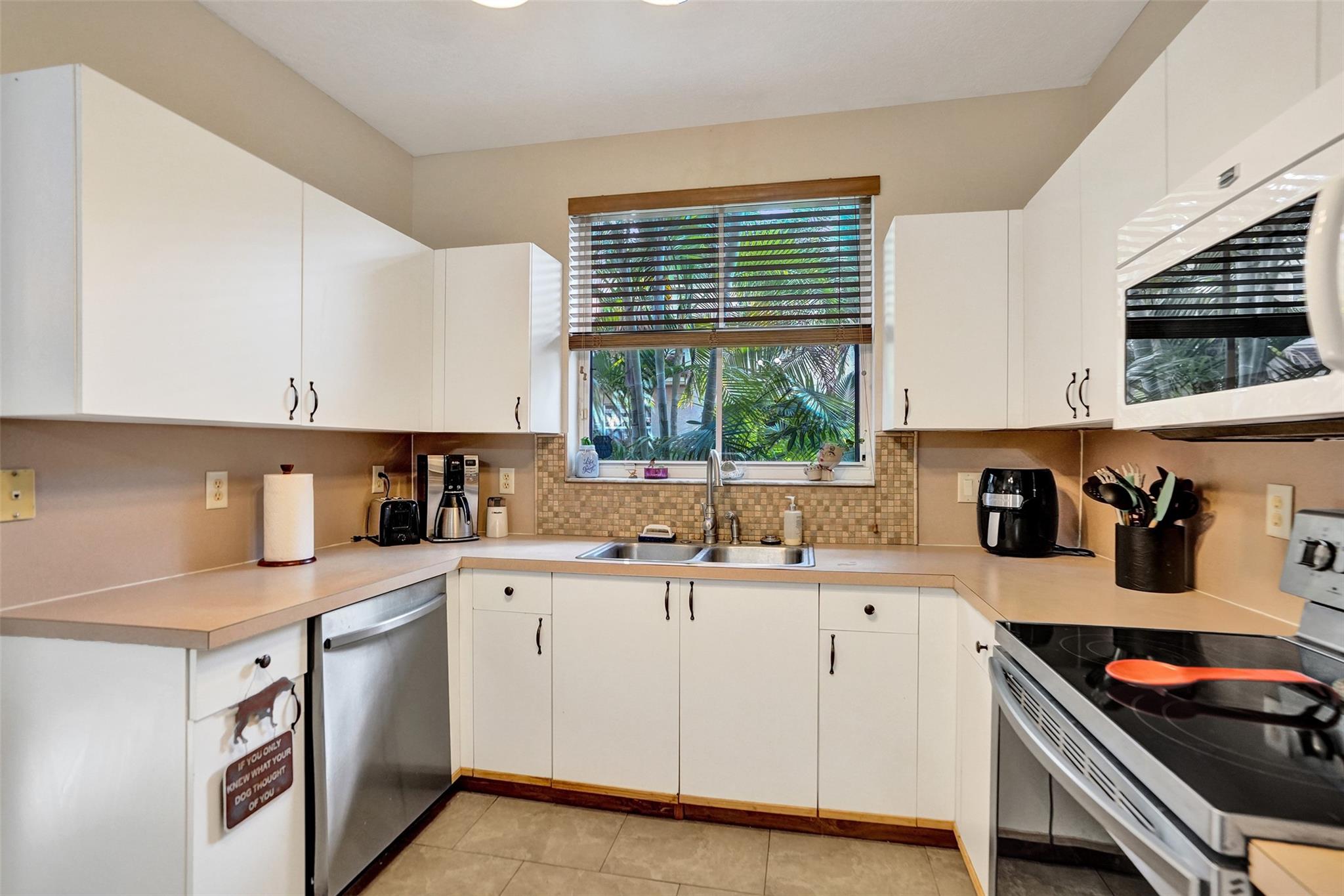 RIVERWALK - Residential