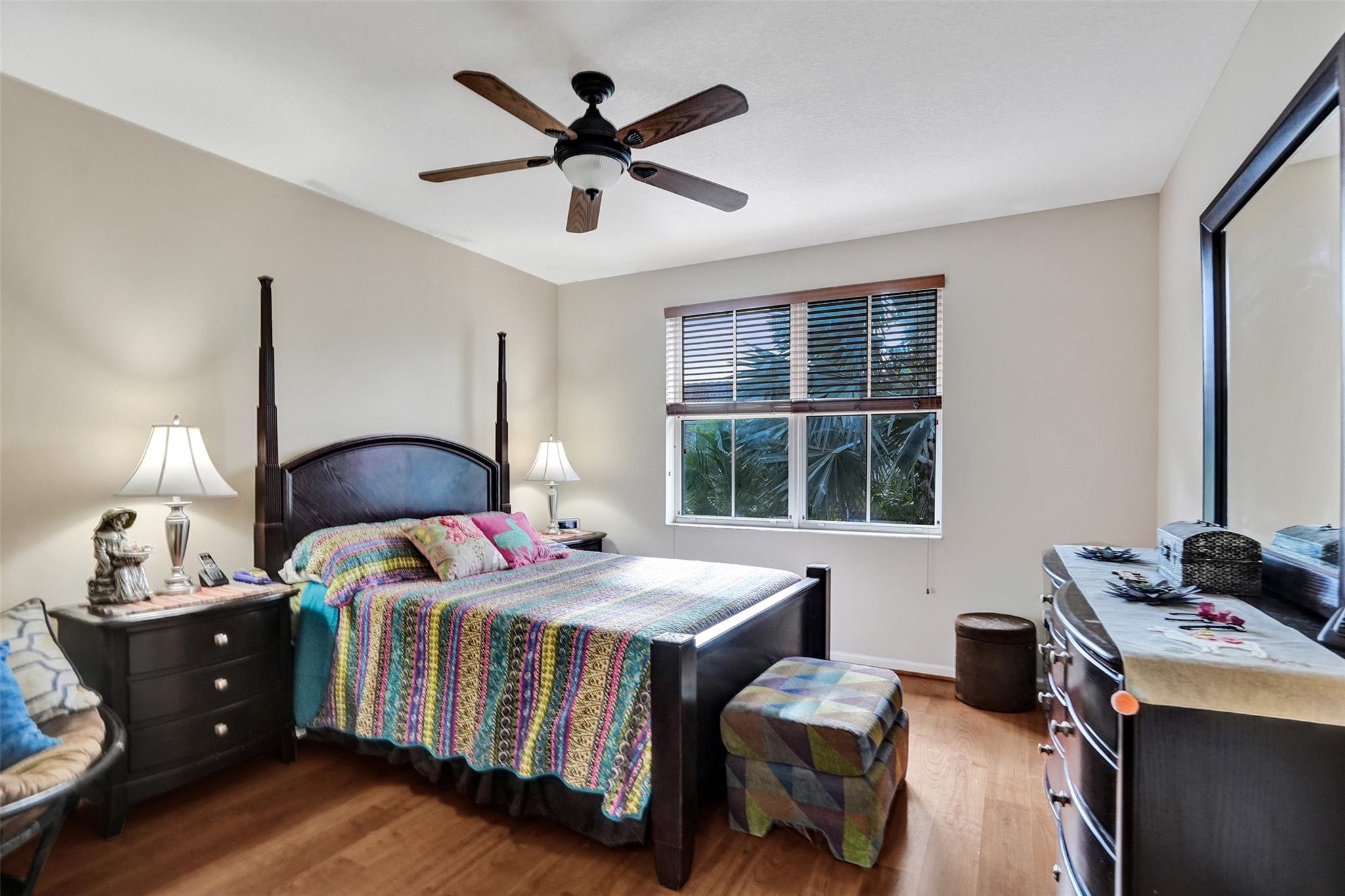 RIVERWALK - Residential