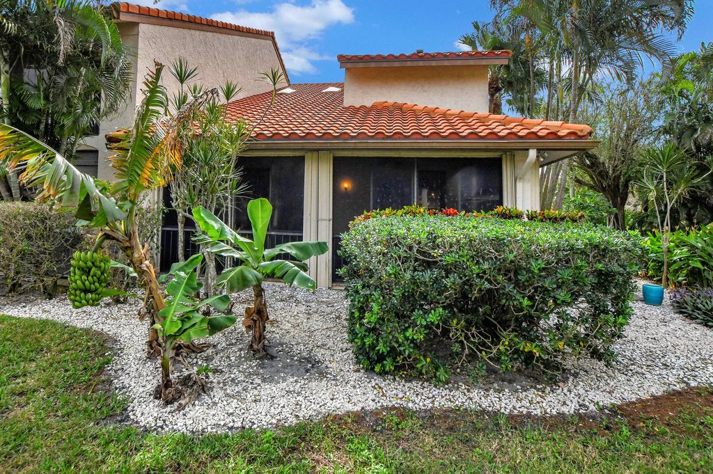 Photo of 7781 La Mirada Drive, Boca Raton, FL 33433 (MLS # R10949183)