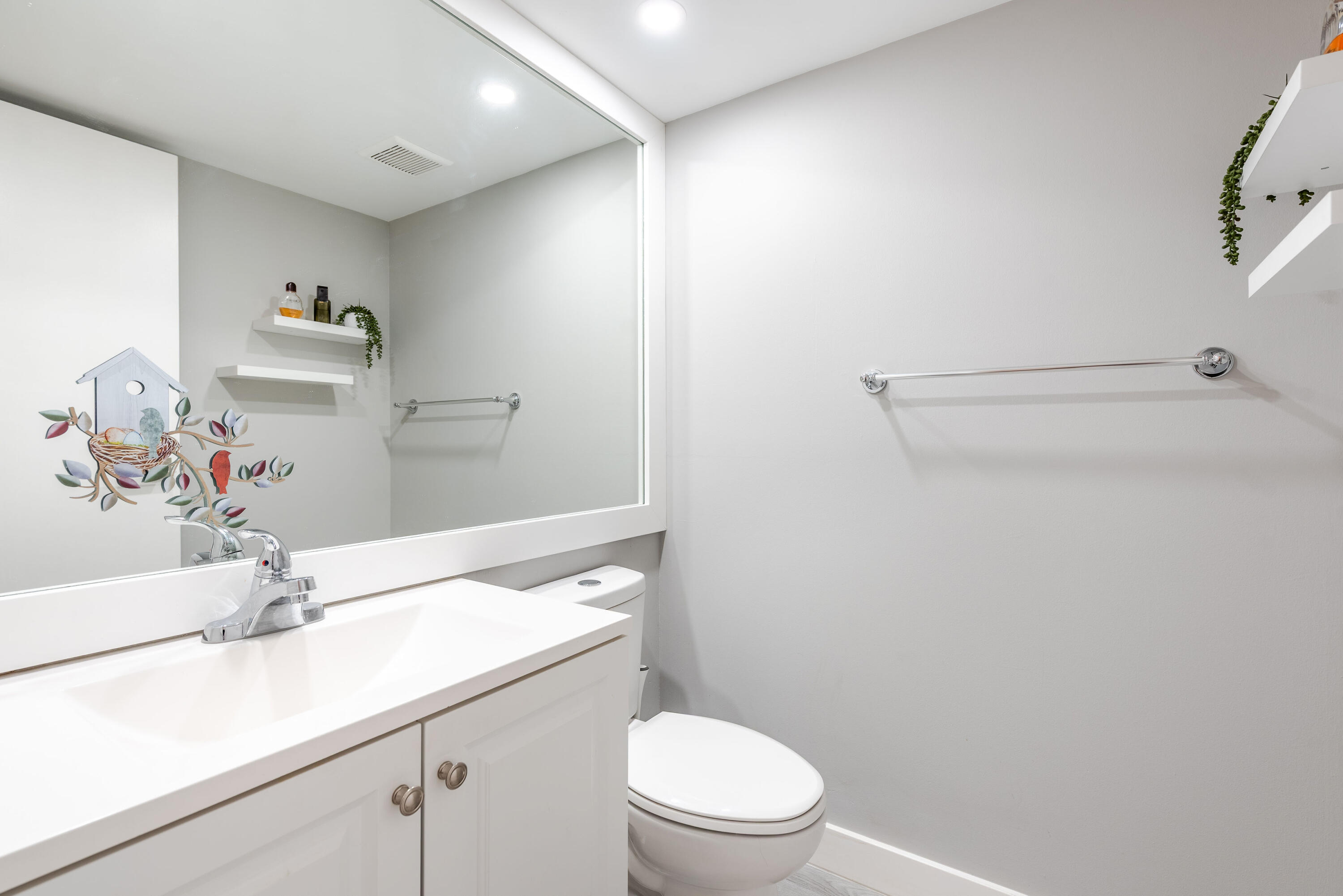 KINGS POINT SEVILLE CONDOS - Residential